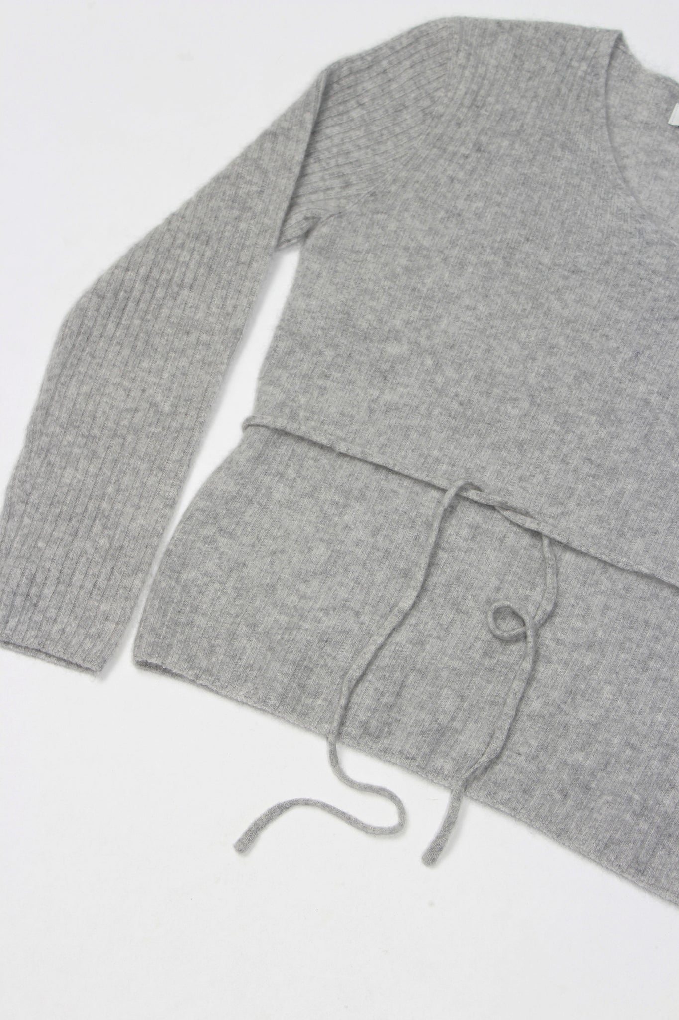 WHOLEGARMENT Ribbed V-neck Sweater in Grey