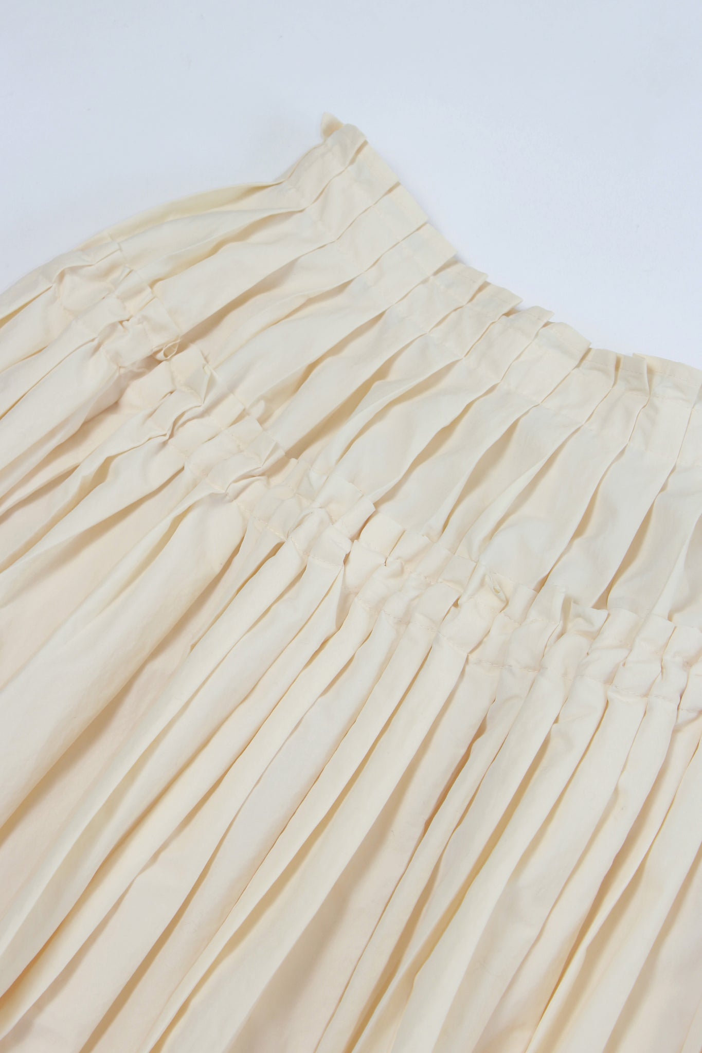 Connaught Pleats Skirt in Cream