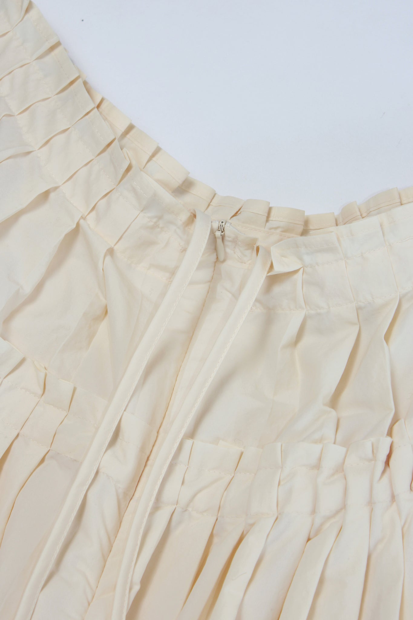 Connaught Pleats Skirt in Cream
