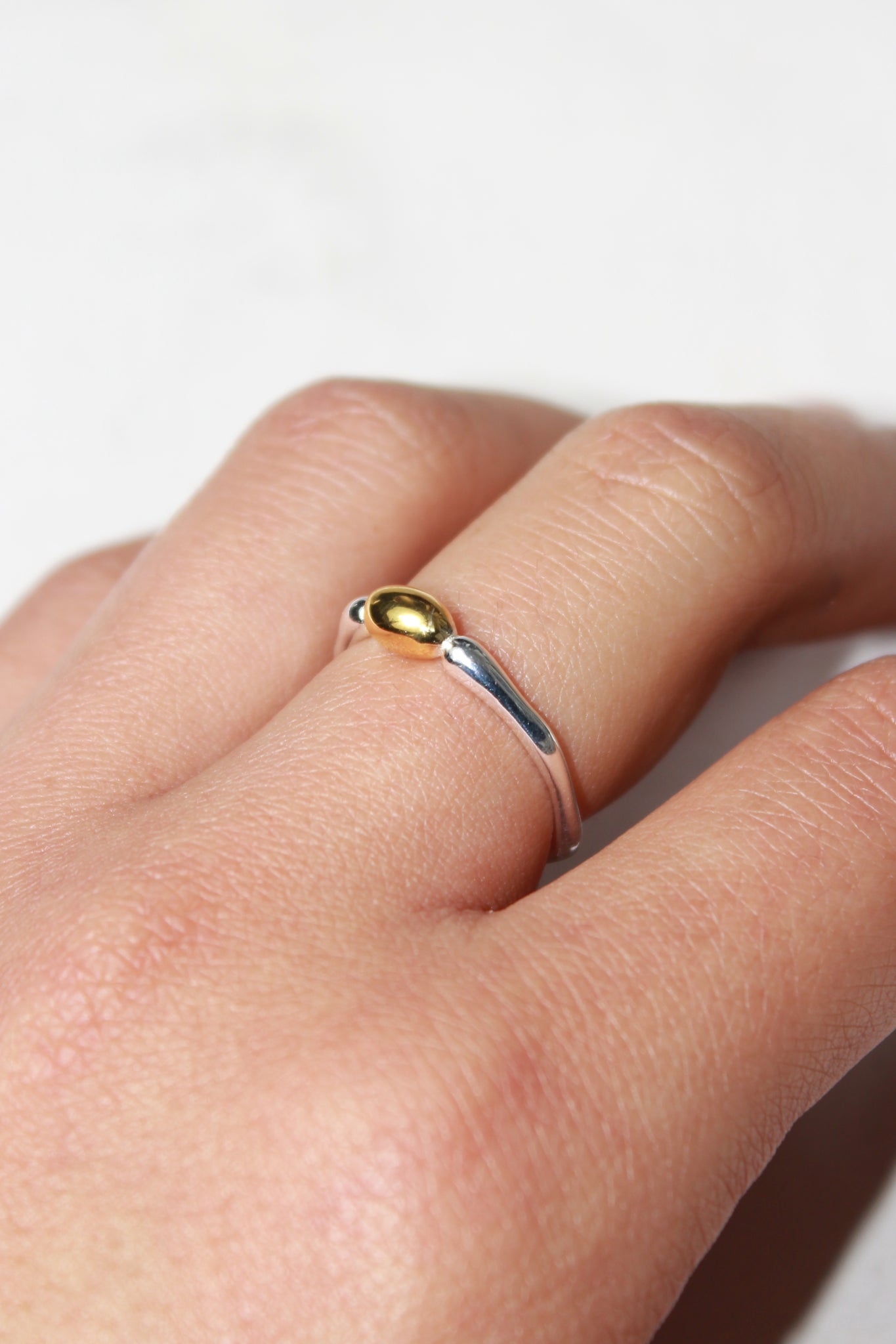 Oval Point Ring in Mix