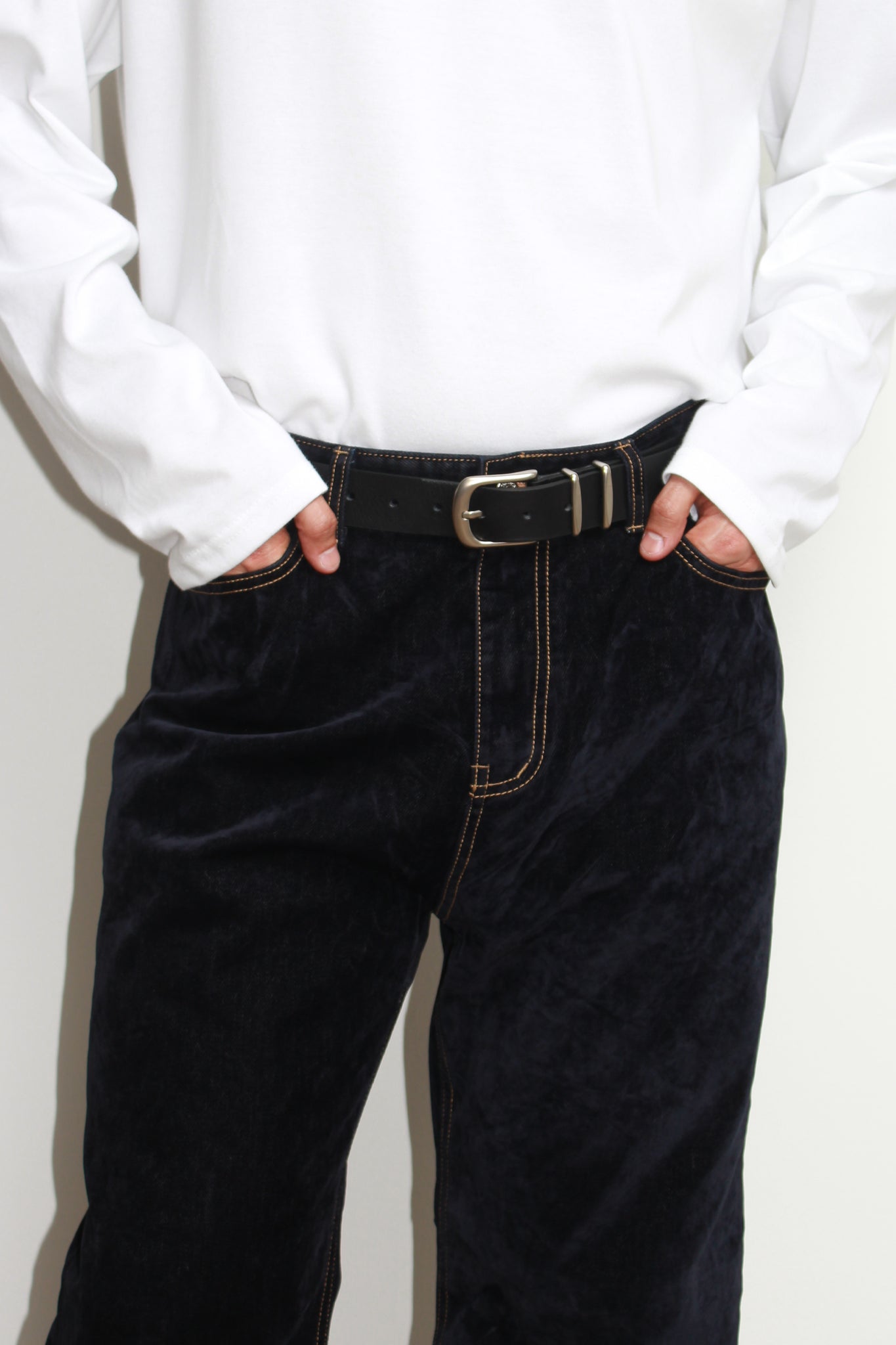 Velvet Denim Pants in Dark Blue