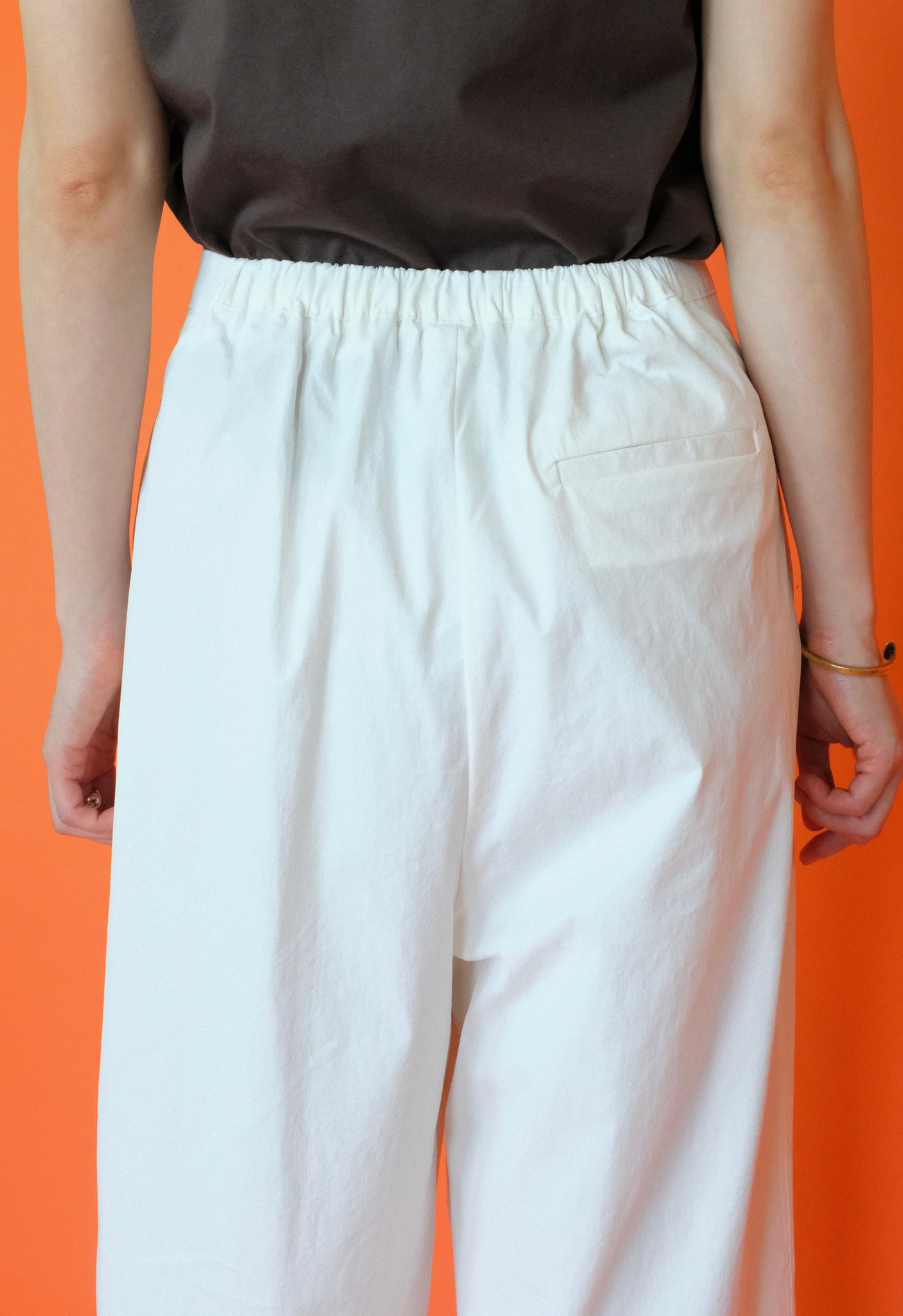 Pin Tuck Cotton Pants in White