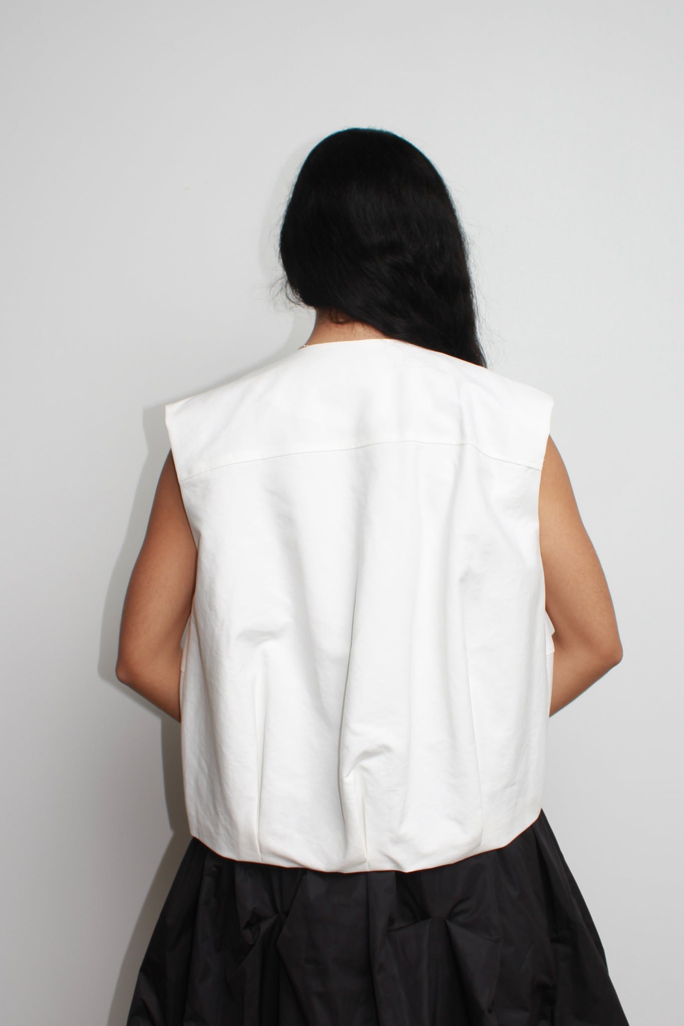 Eden Pocket Vest in White