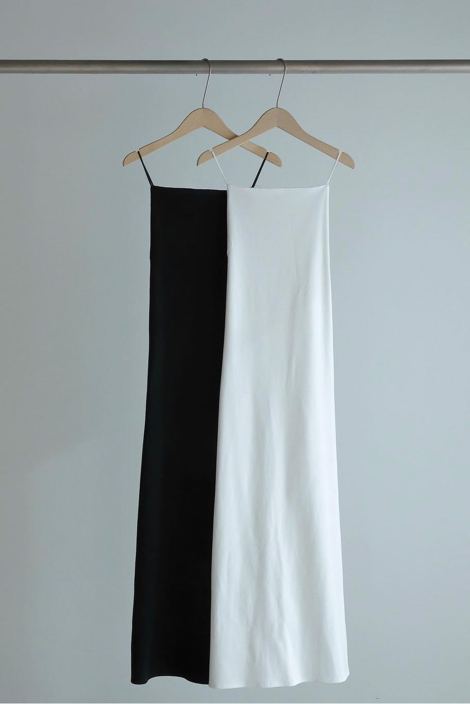 Line Strap Open Back Dress (2 Colors)