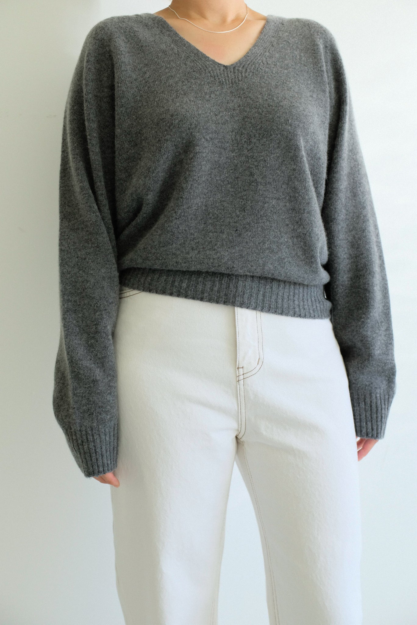 Whole garment V-neck Sweater