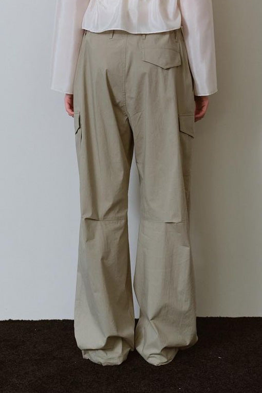 String Cargo Pants in Khaki – Jowa.shop