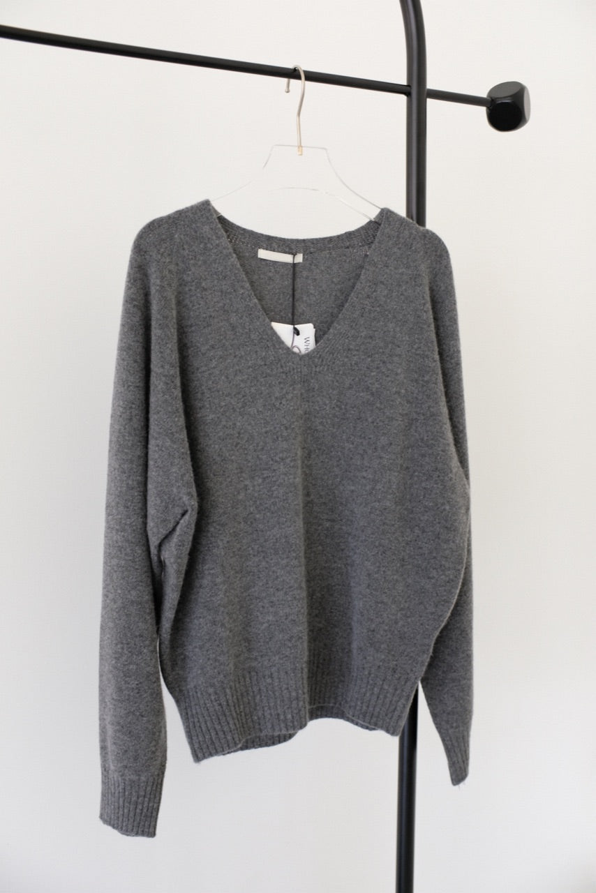 Whole garment V-neck Sweater