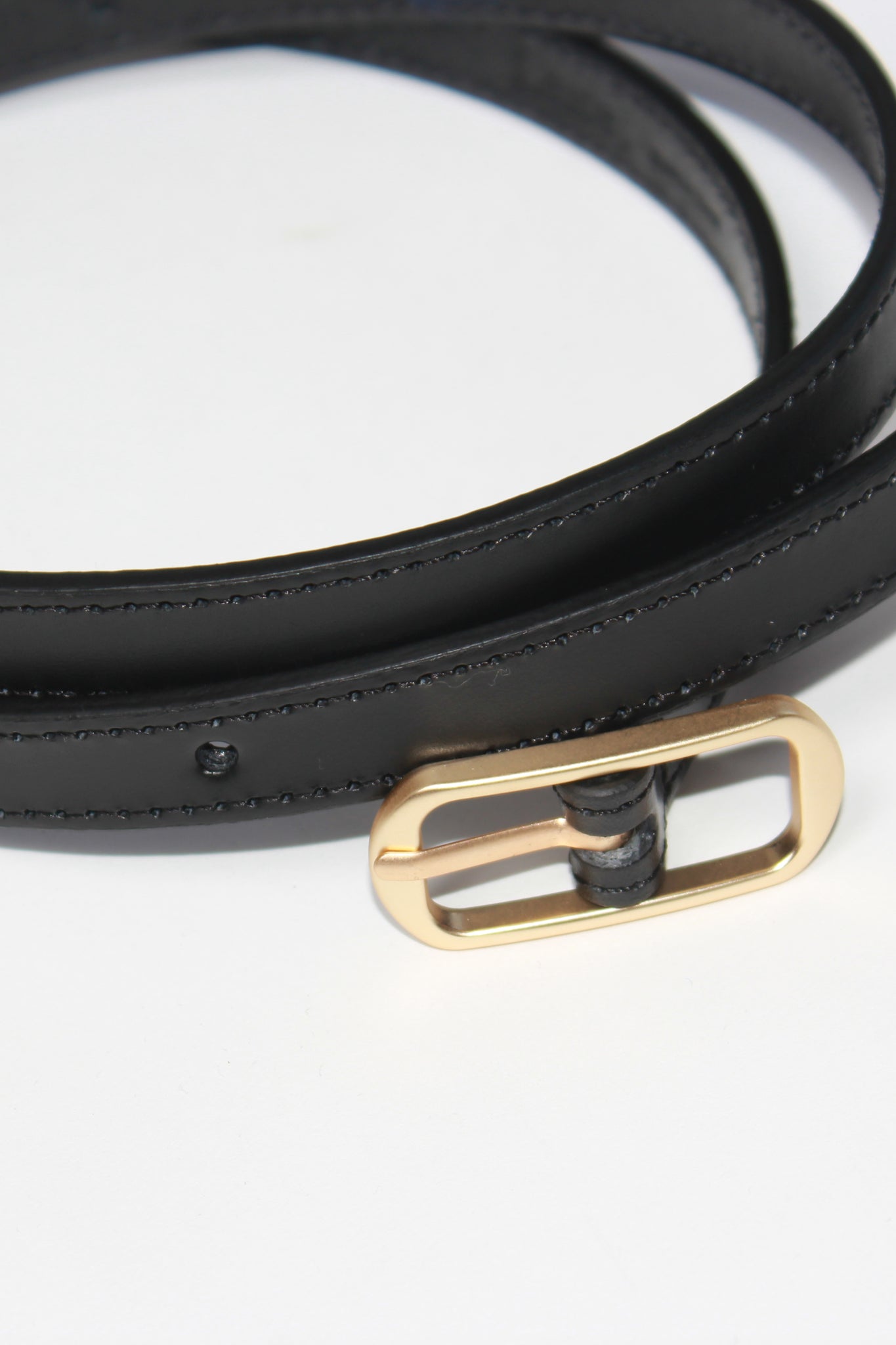 Terr Leather Belt in Gold Black