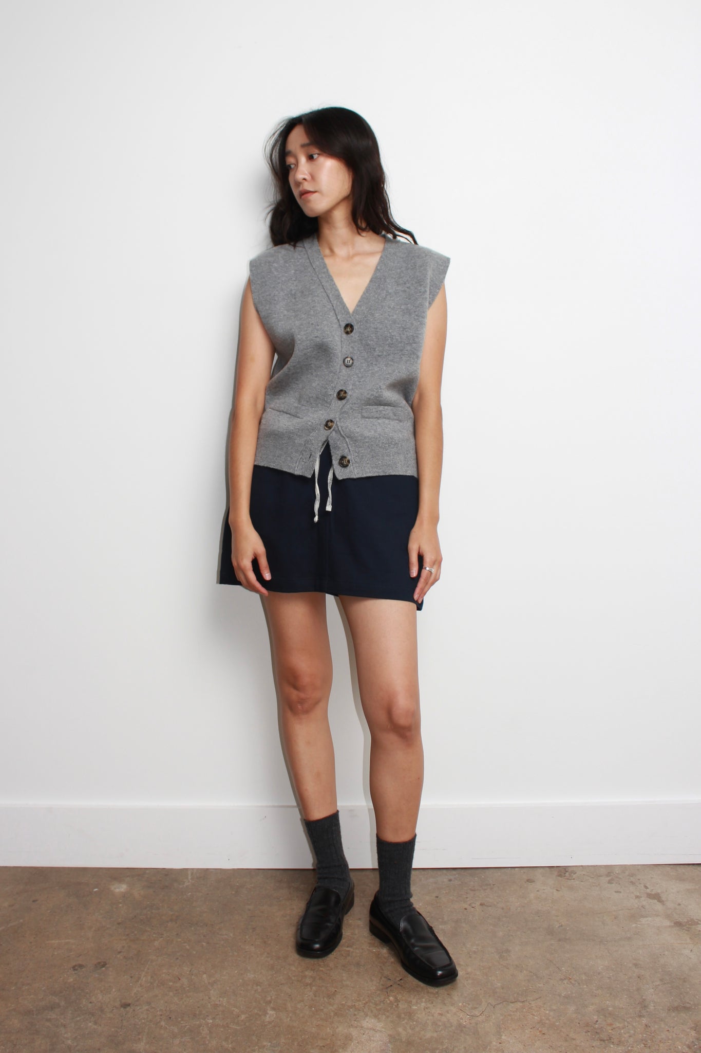 V-neck Button down Vest in Navy