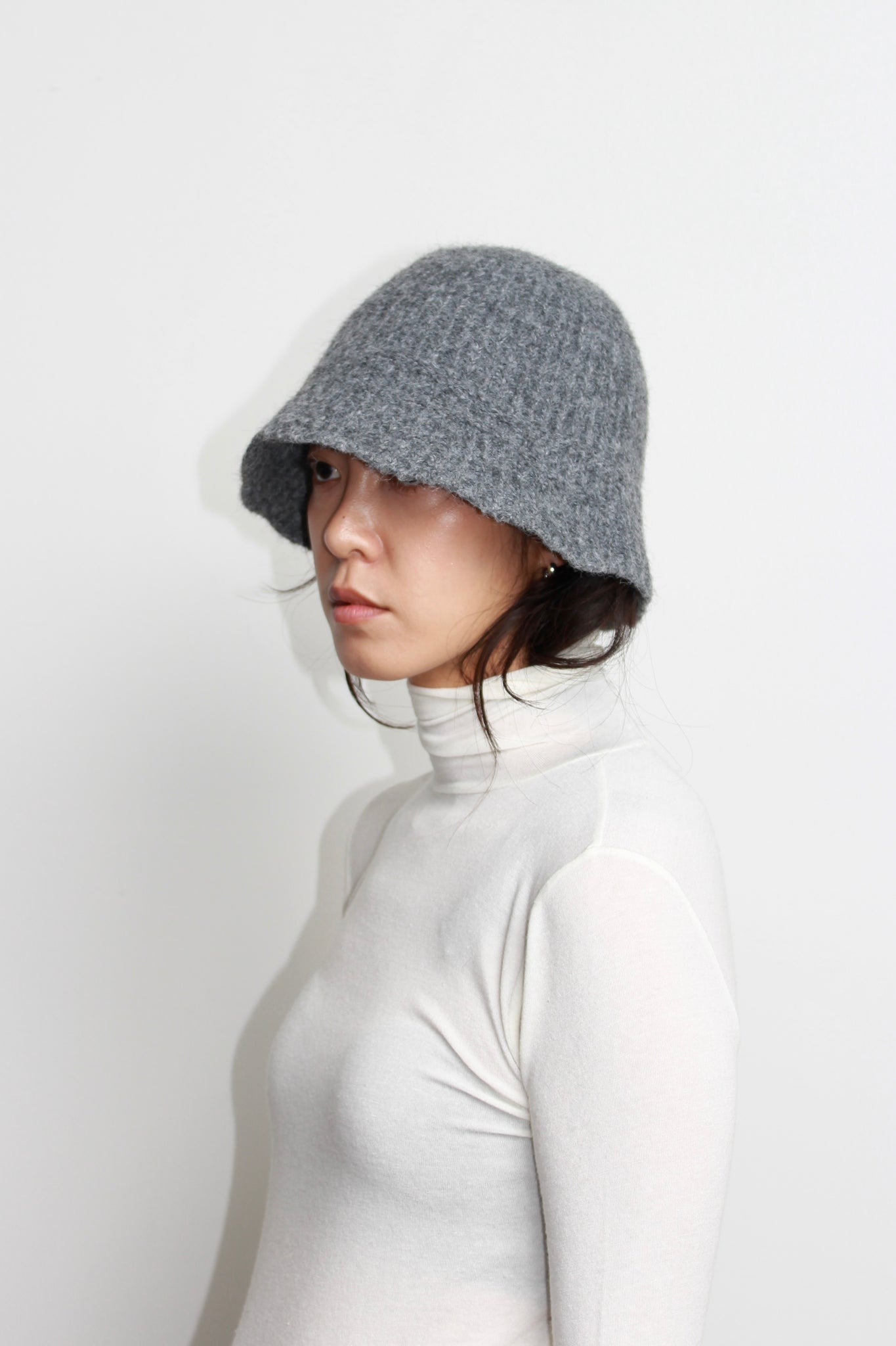 Ribbed Knit Bucket Hat in Grey