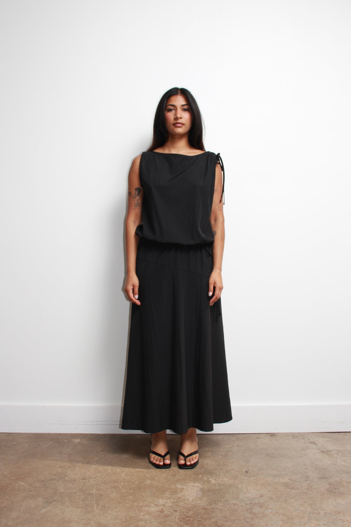 Nweol Shoulder String Dress in Black