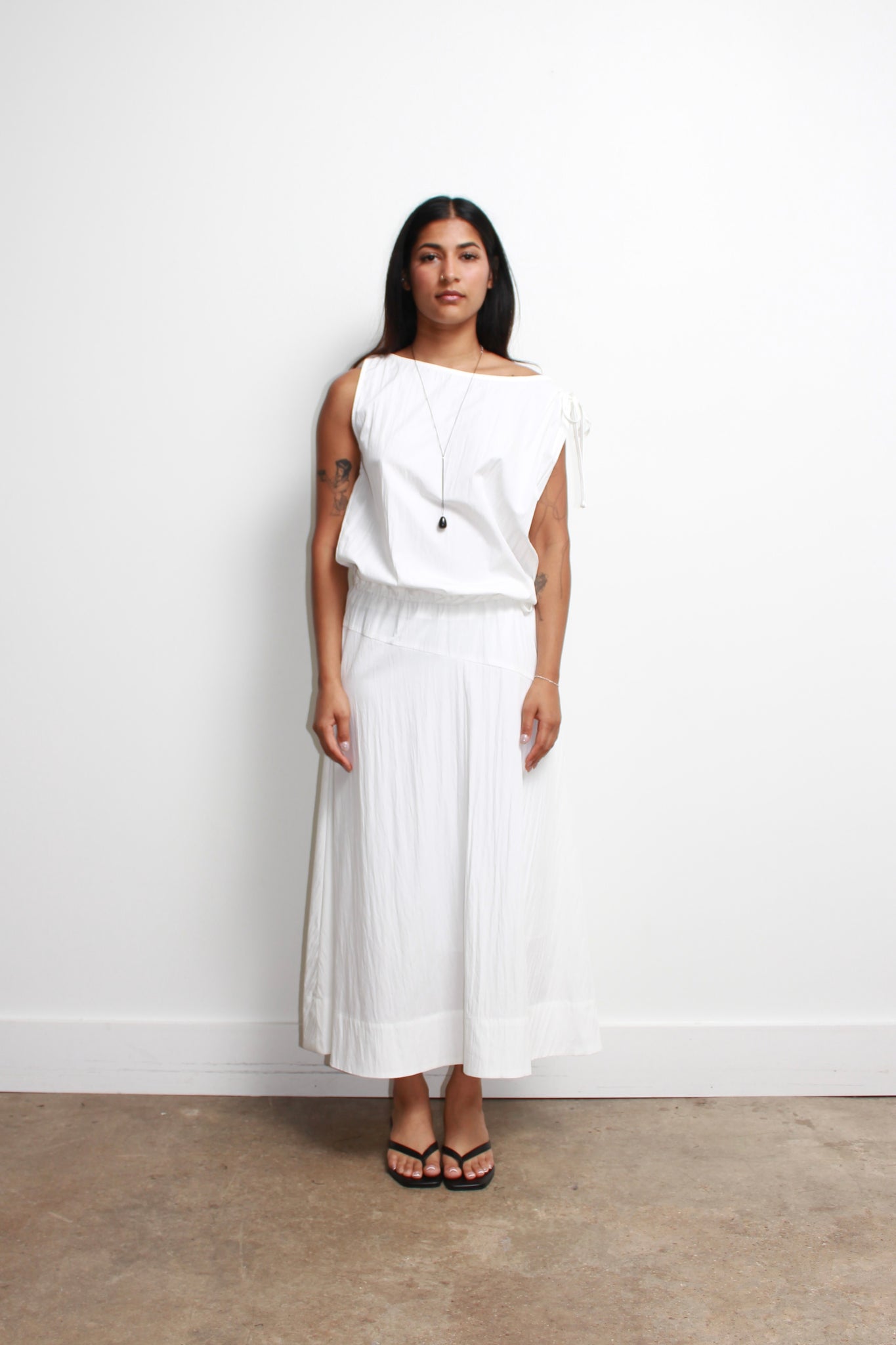 Nweol Shoulder String Dress in White
