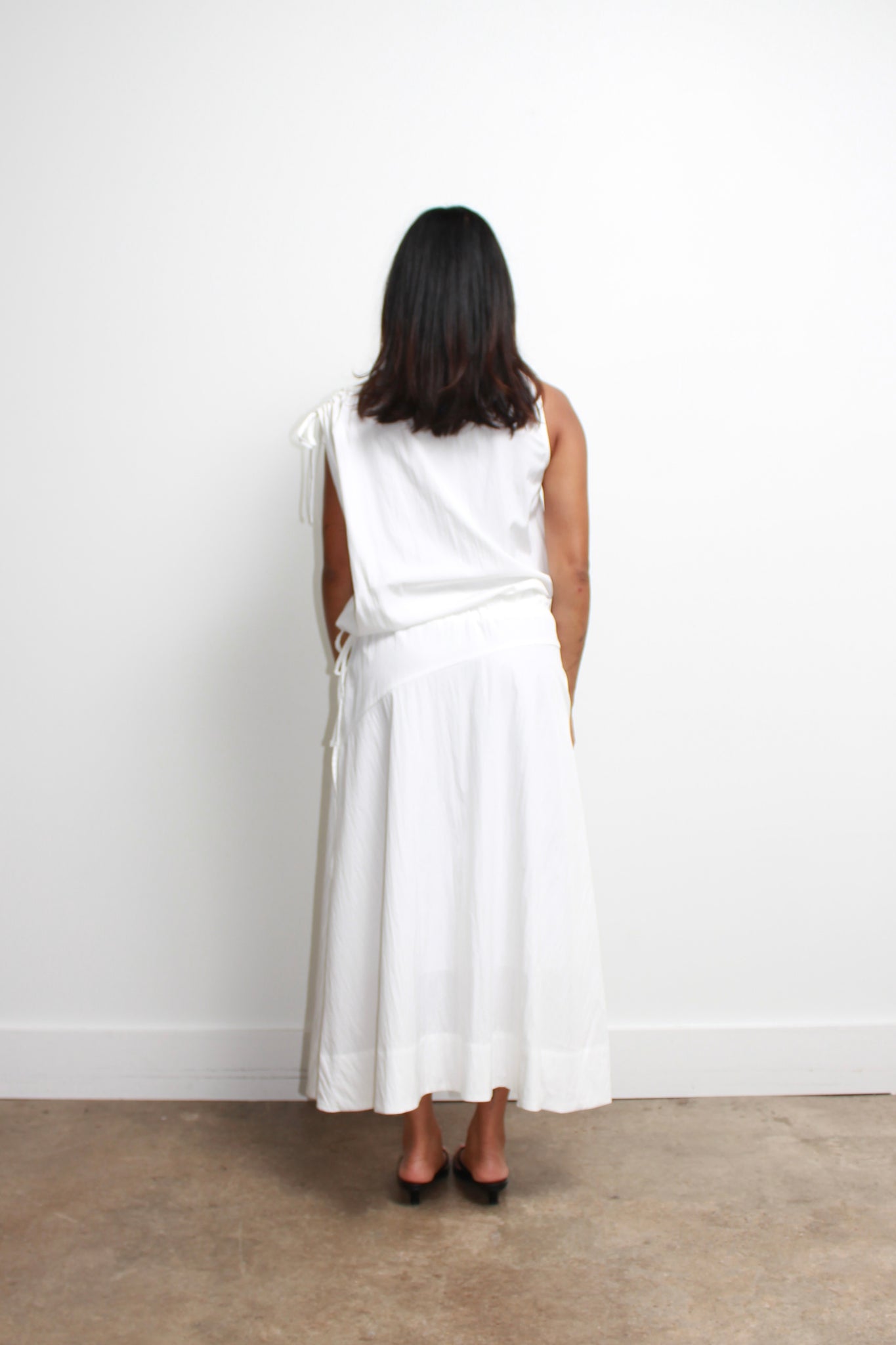 Nweol Shoulder String Dress in White