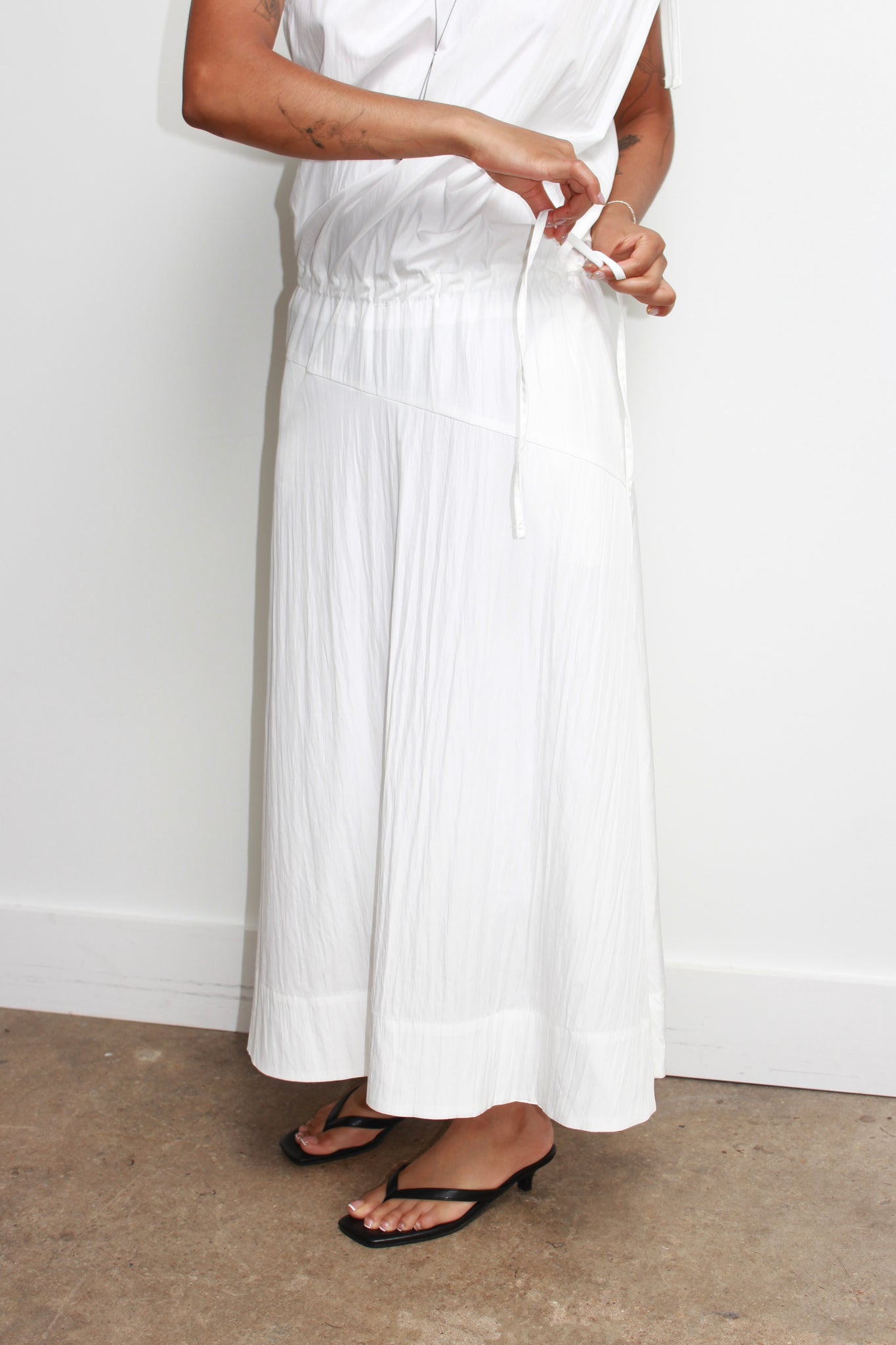 Nweol Shoulder String Dress in White