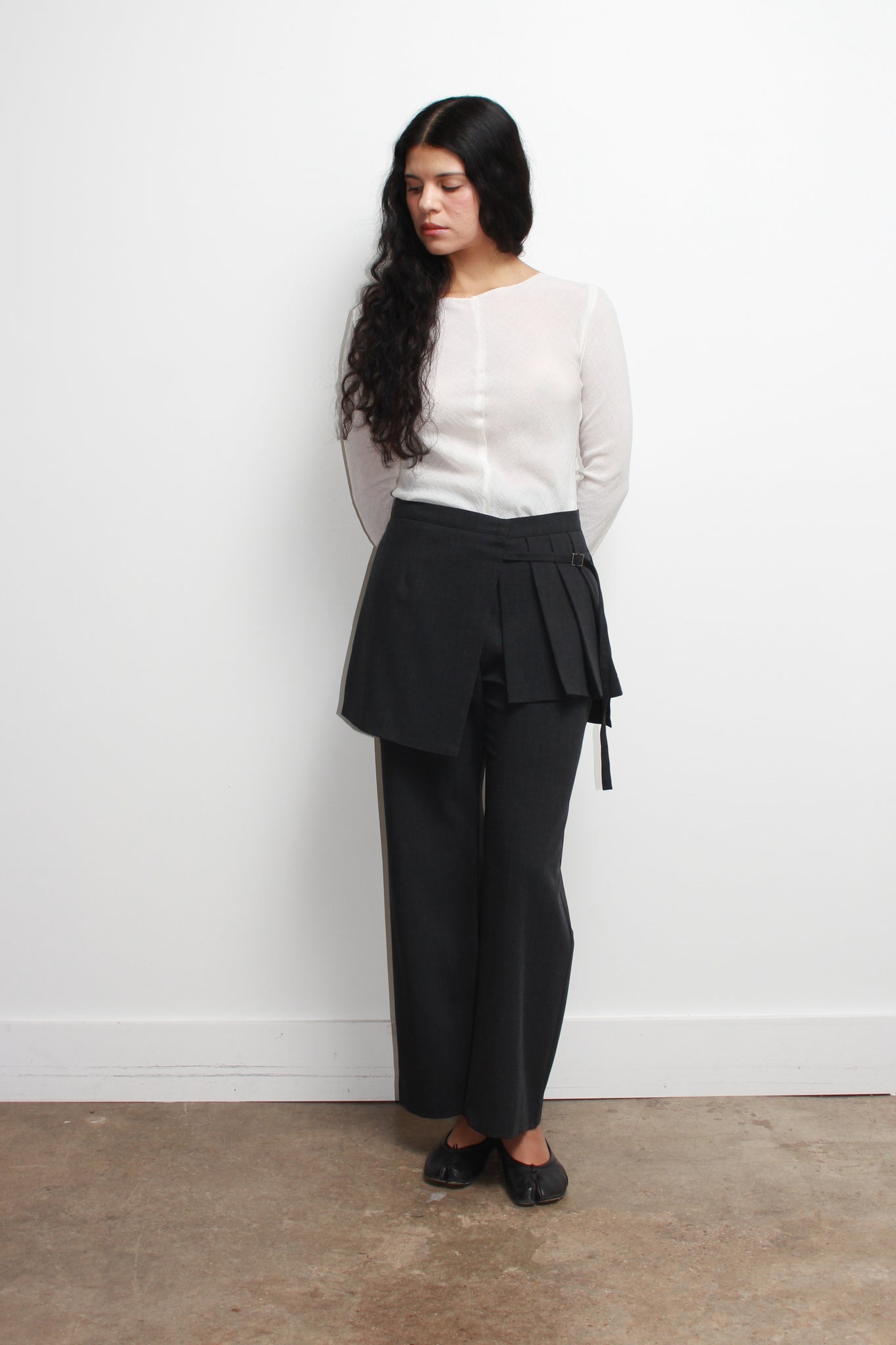 Tei Pleats Wrap Skirt Pants in Charcoal