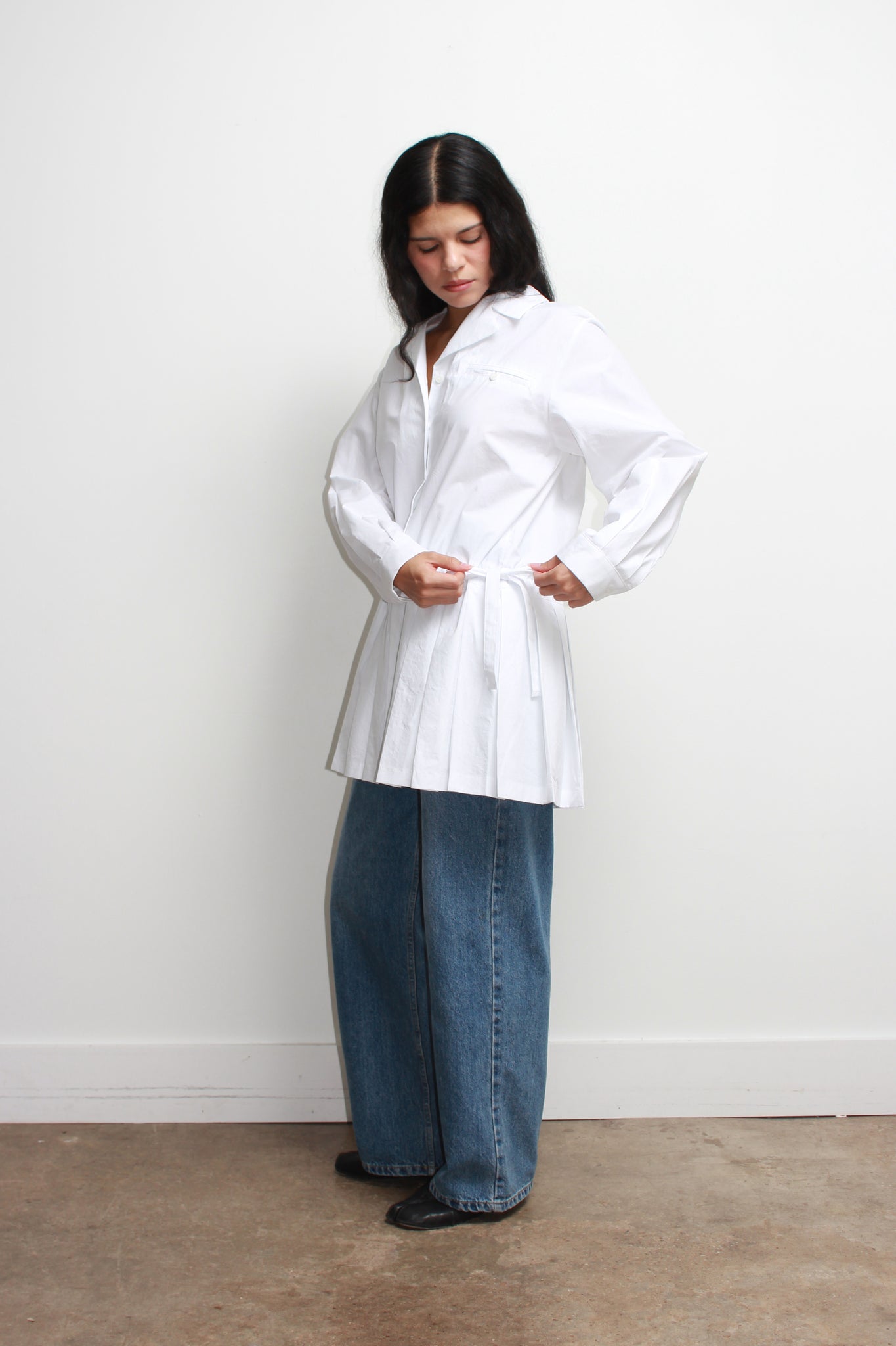 Eighty Pleats Shirt Dress in White
