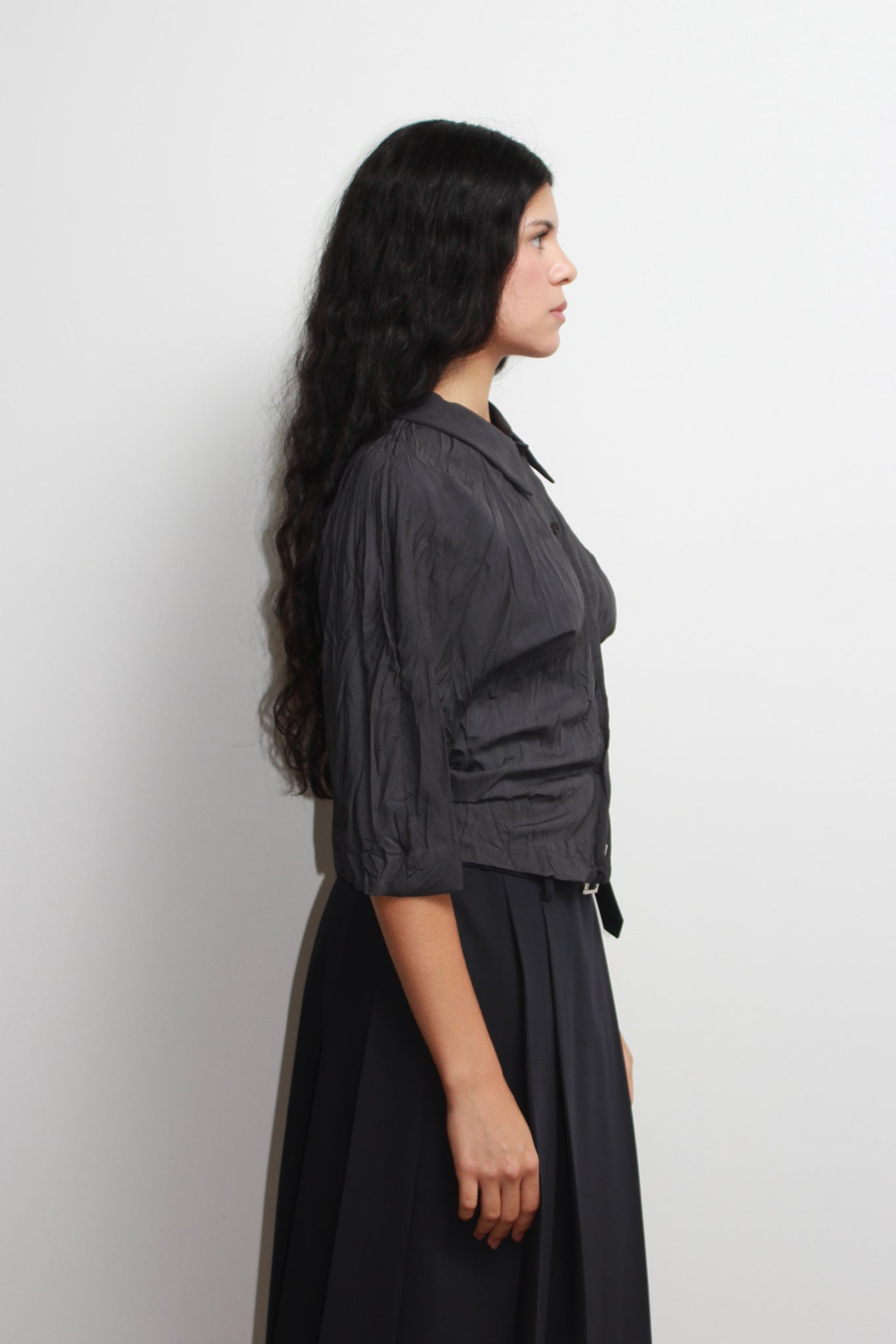 Vase Wrinkle Collar Shirt in Charcoal