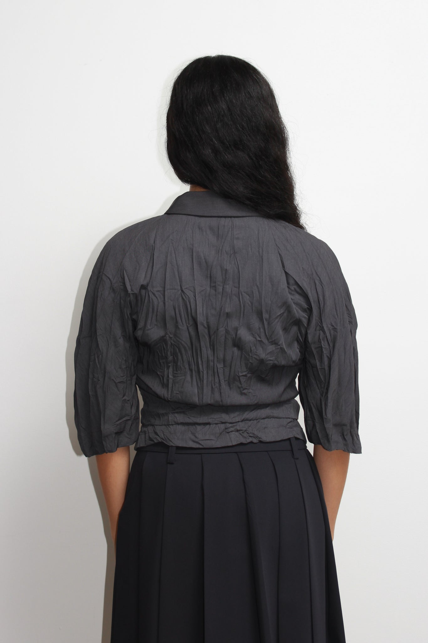 Vase Wrinkle Collar Shirt in Charcoal