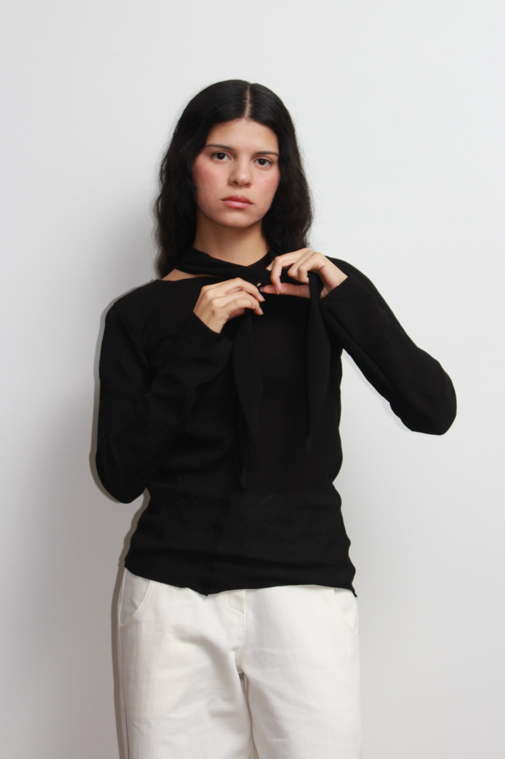 LF Scarf Top in Black – Jowa.shop