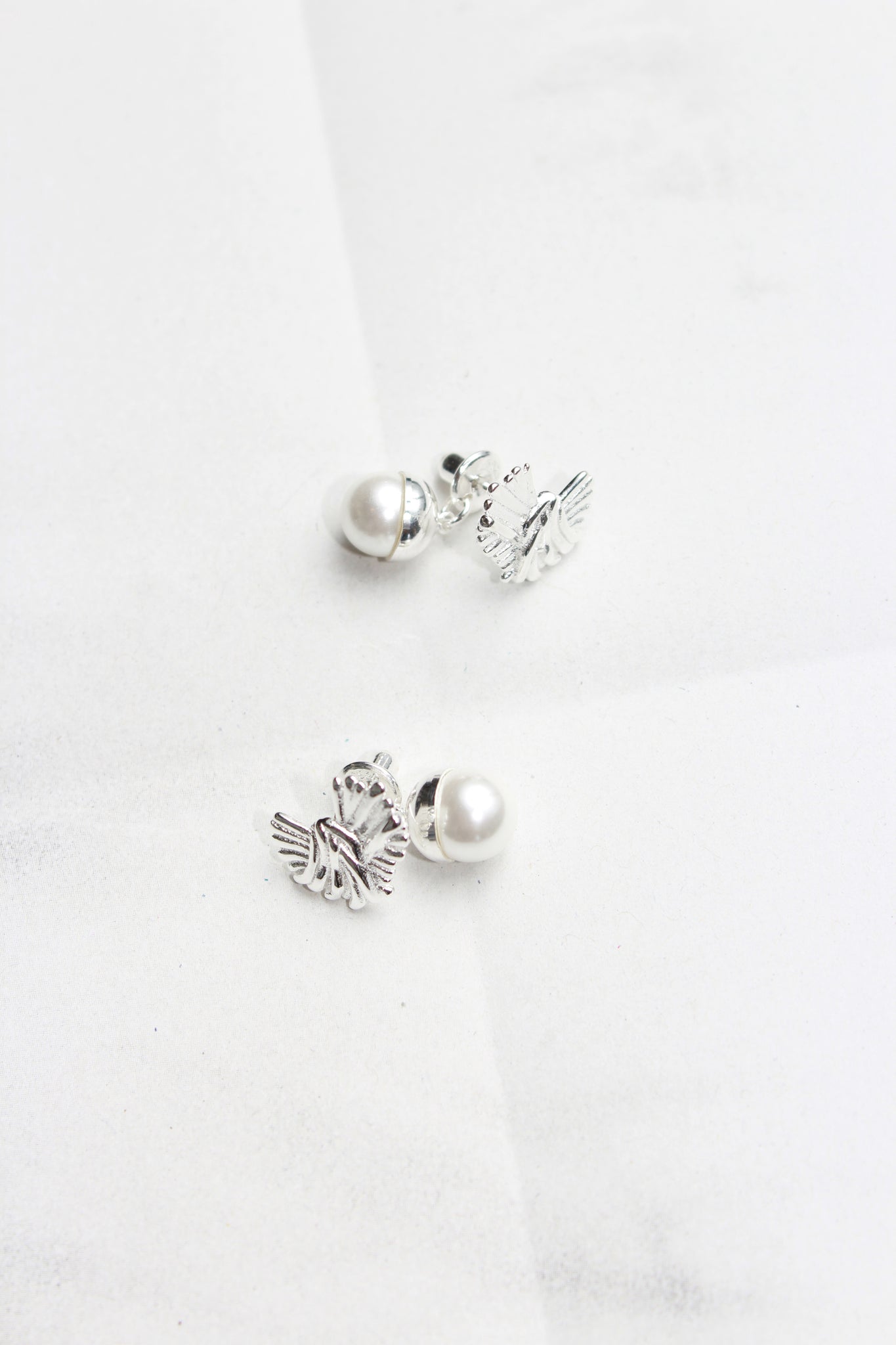 Angel Pearl Earring in Silver