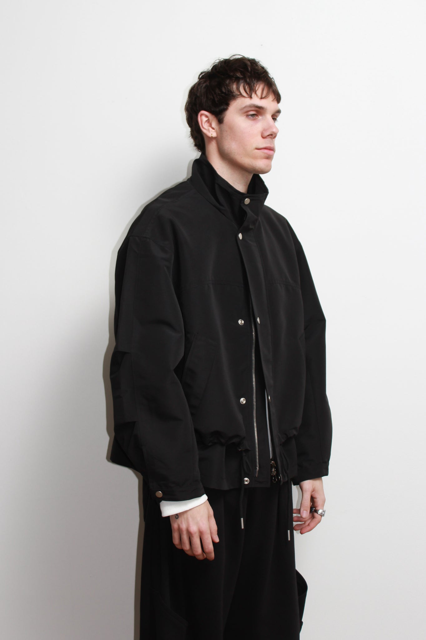 Shell High-neck Jacket in Black – Jowa.shop