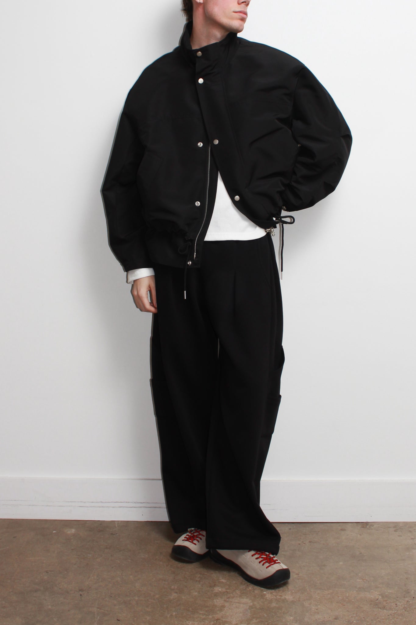 Shell High-neck Jacket in Black – Jowa.shop
