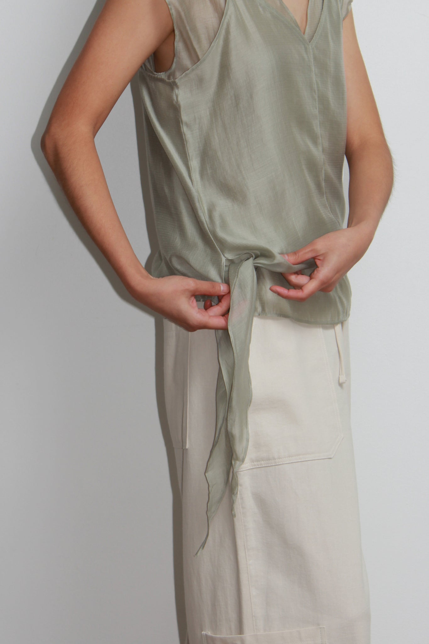 Cloud Sleeveless Shirt Set