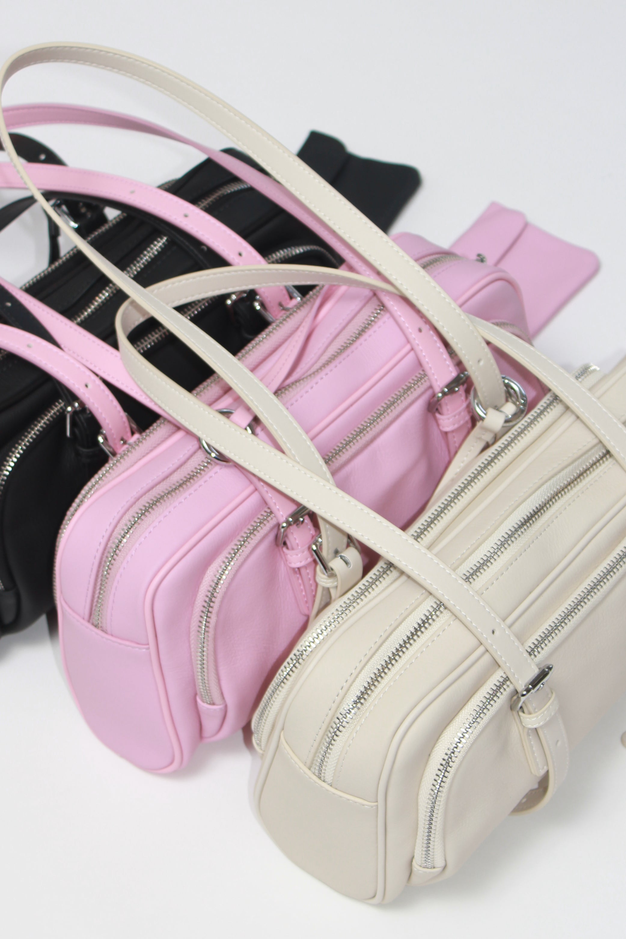 ショルダーバッグ・ポシェット [4OUR B] 2-WAY Poling Rope Shoulder and Cross Bag (IVORY) 4OUR B] 2-WAY Poling Rope Shoulder and Cross Bag (IVORY