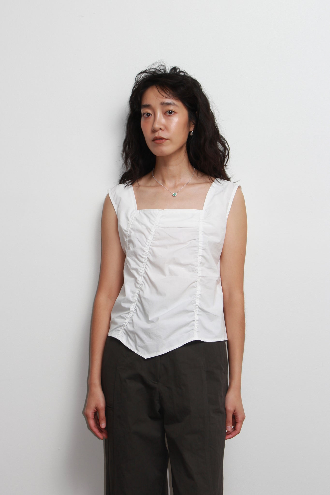 Three Shirring Unbalance Hem Top in Off White