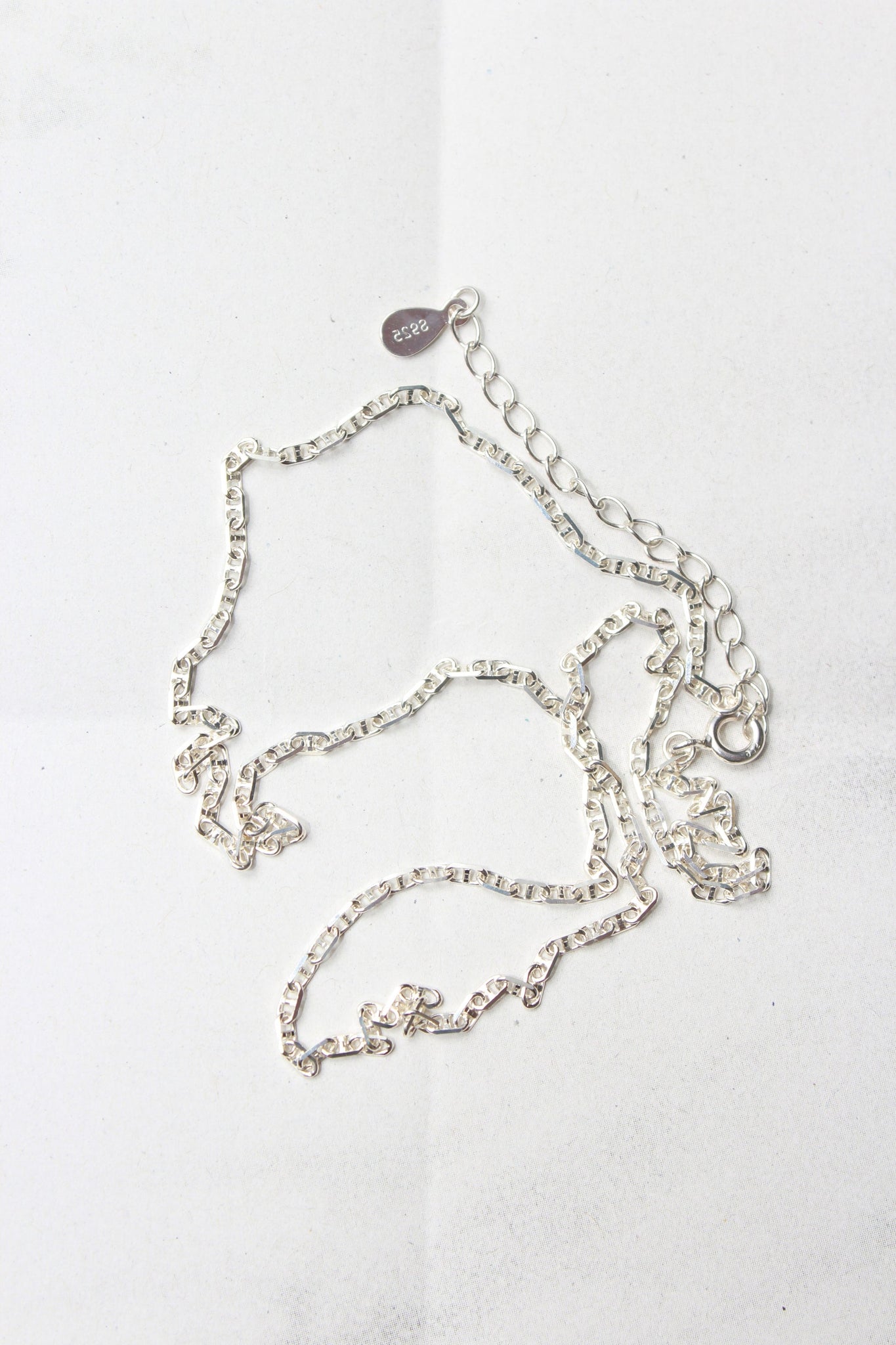 Dainty mariner chain Necklace in Silver