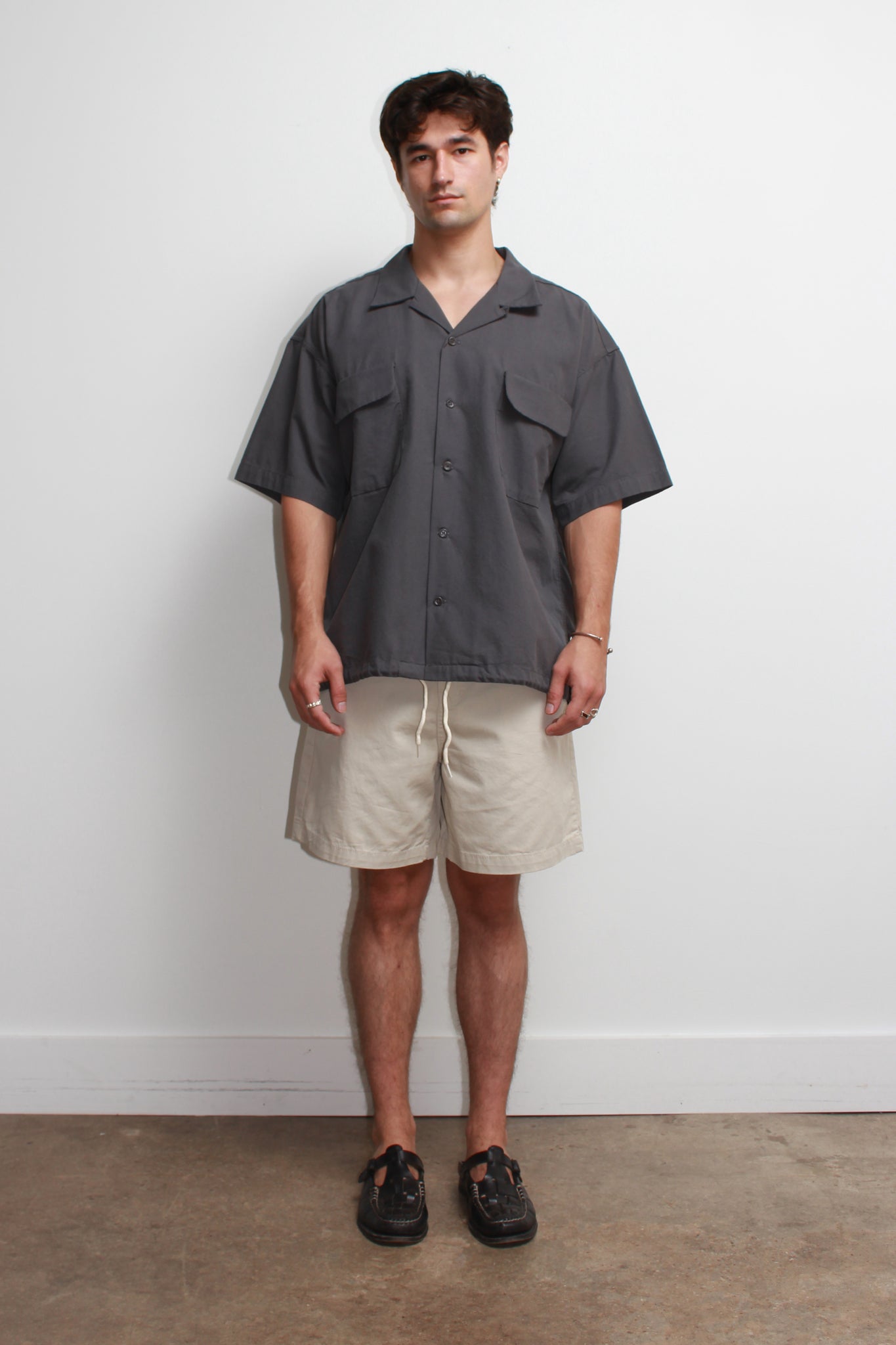 Solid Pocket Shirt in Charcoal