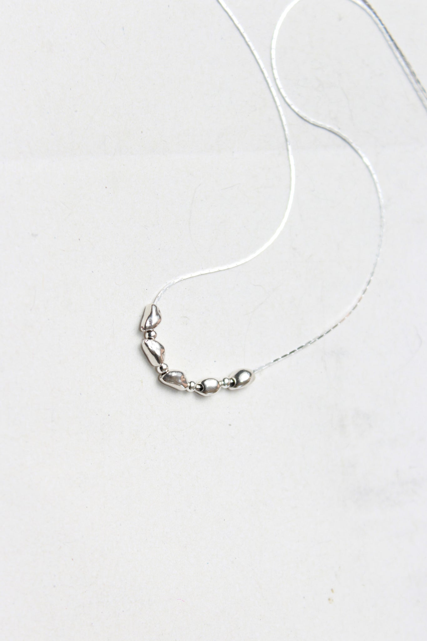 Peddle Silver ball Necklace