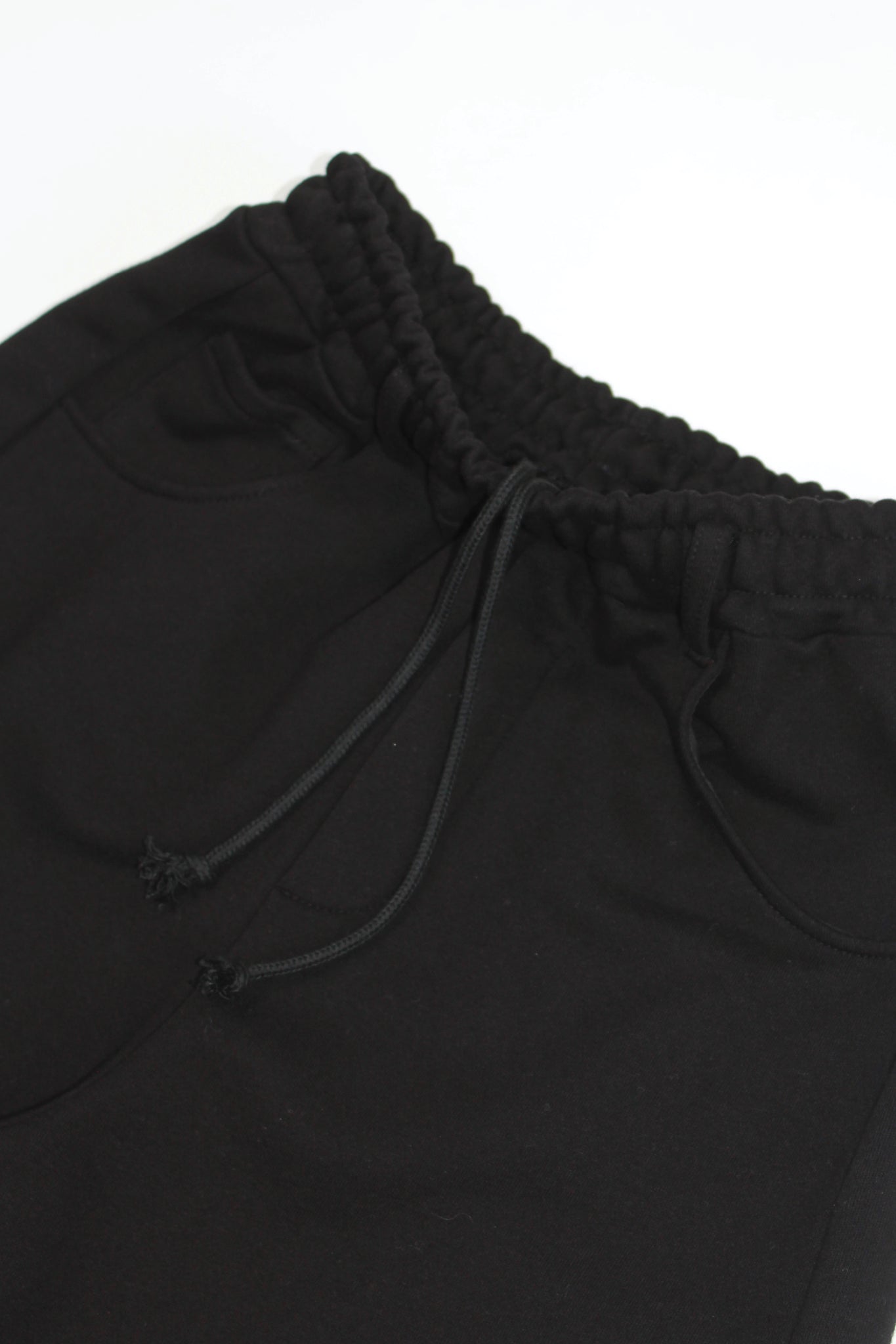 Koni Barrel Leg Sweatpants in Black