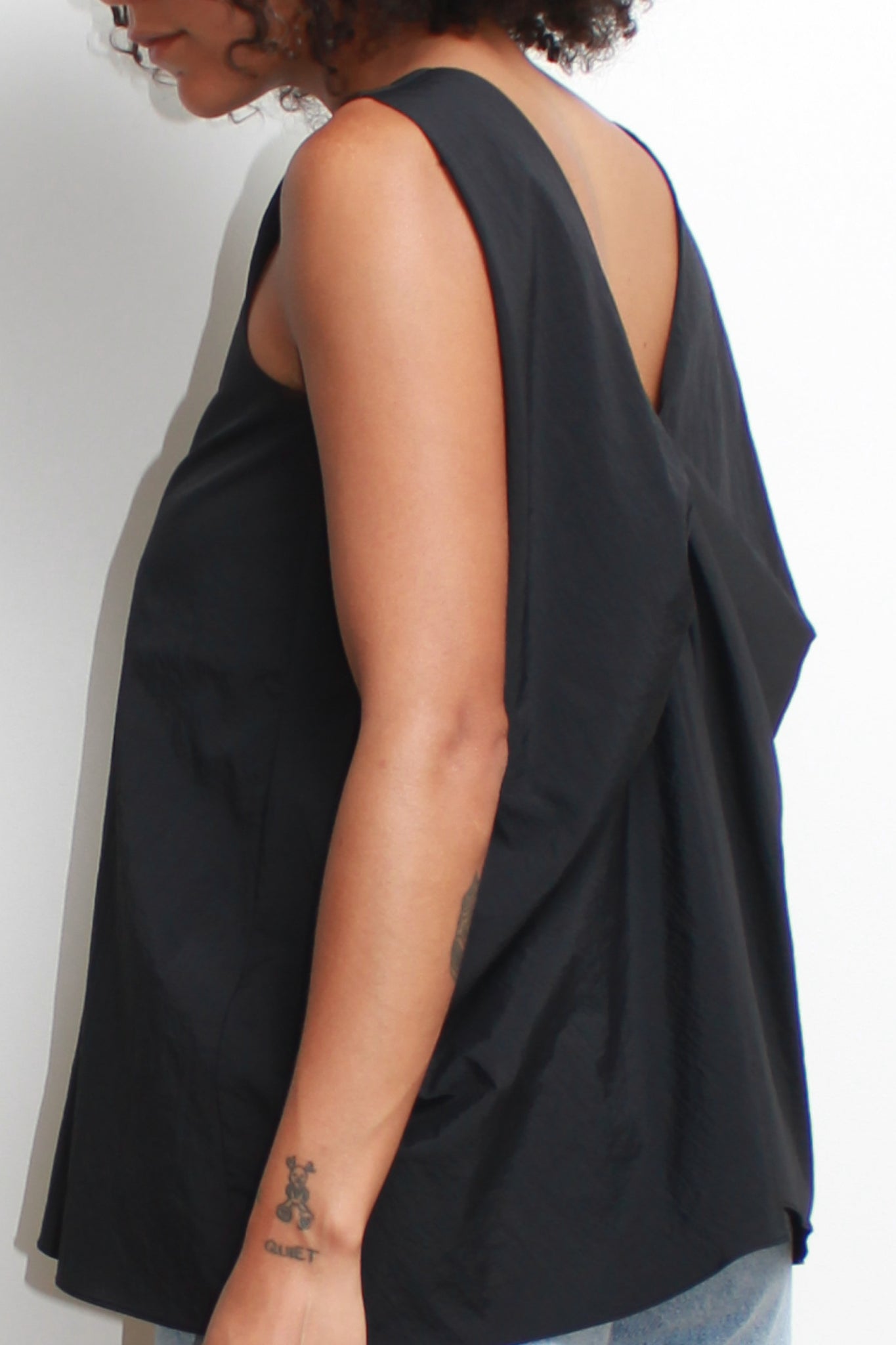 Margo Twist Sleeveless Top in Black