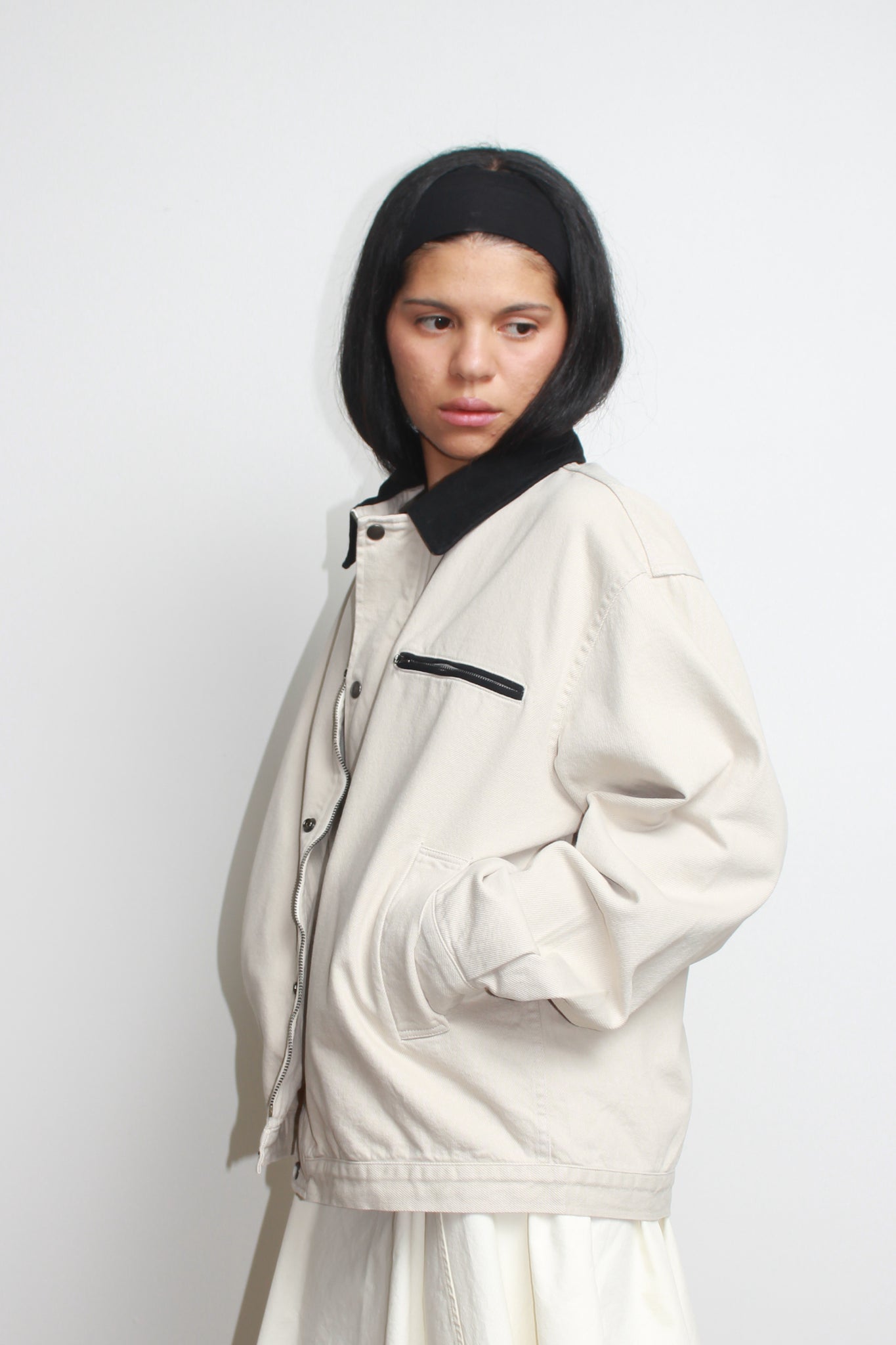 Collar Contrast Washed Jacket in white