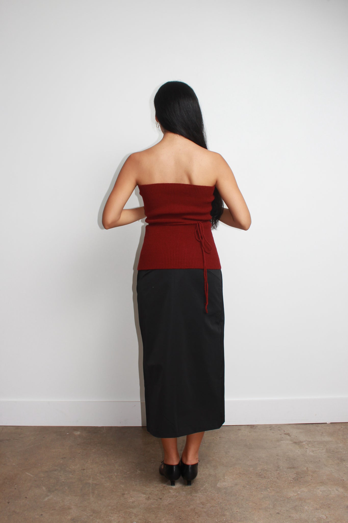 Rose corsage Wool Bustier in burgundy