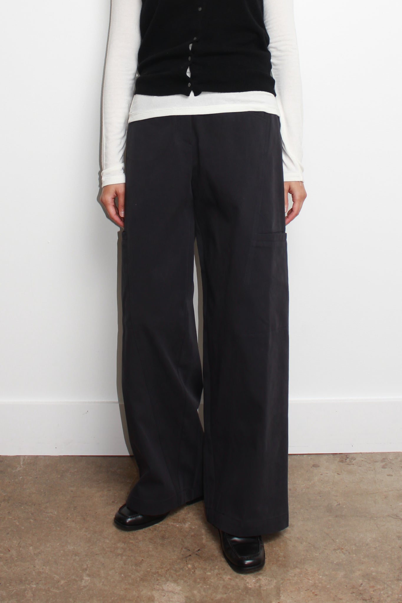 Dover Barrel Pants in Navy