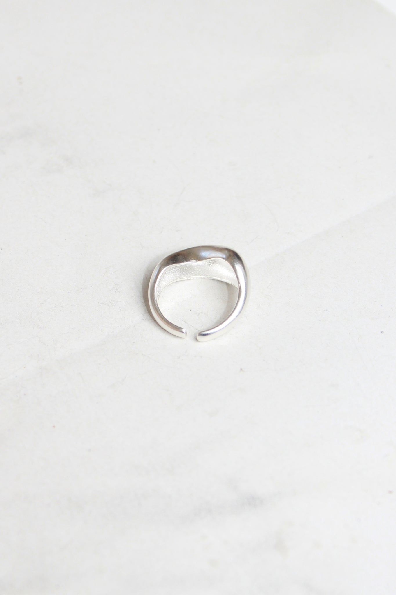 Matte Round Ring in Silver