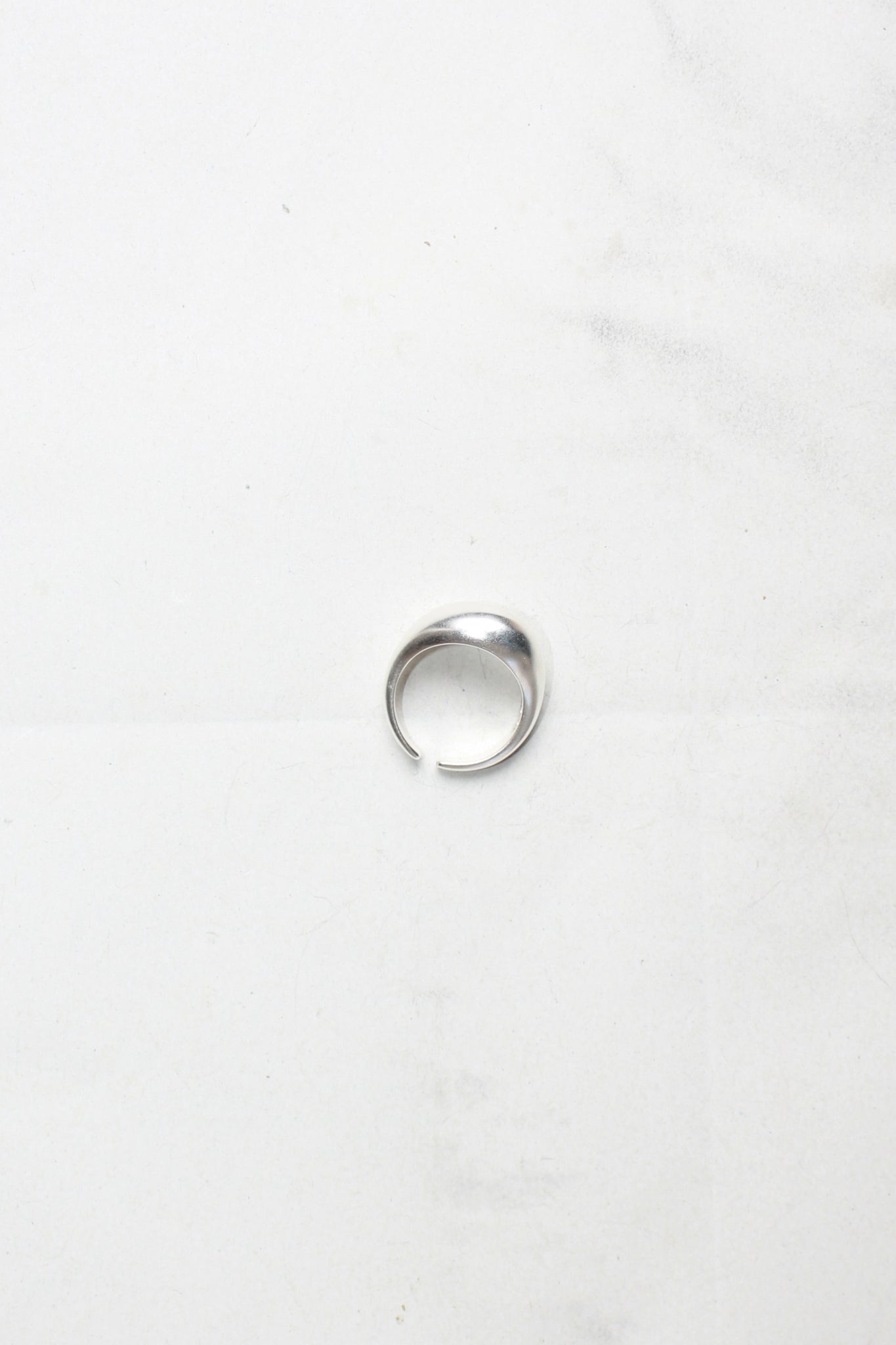 Matte Round Ring in Silver