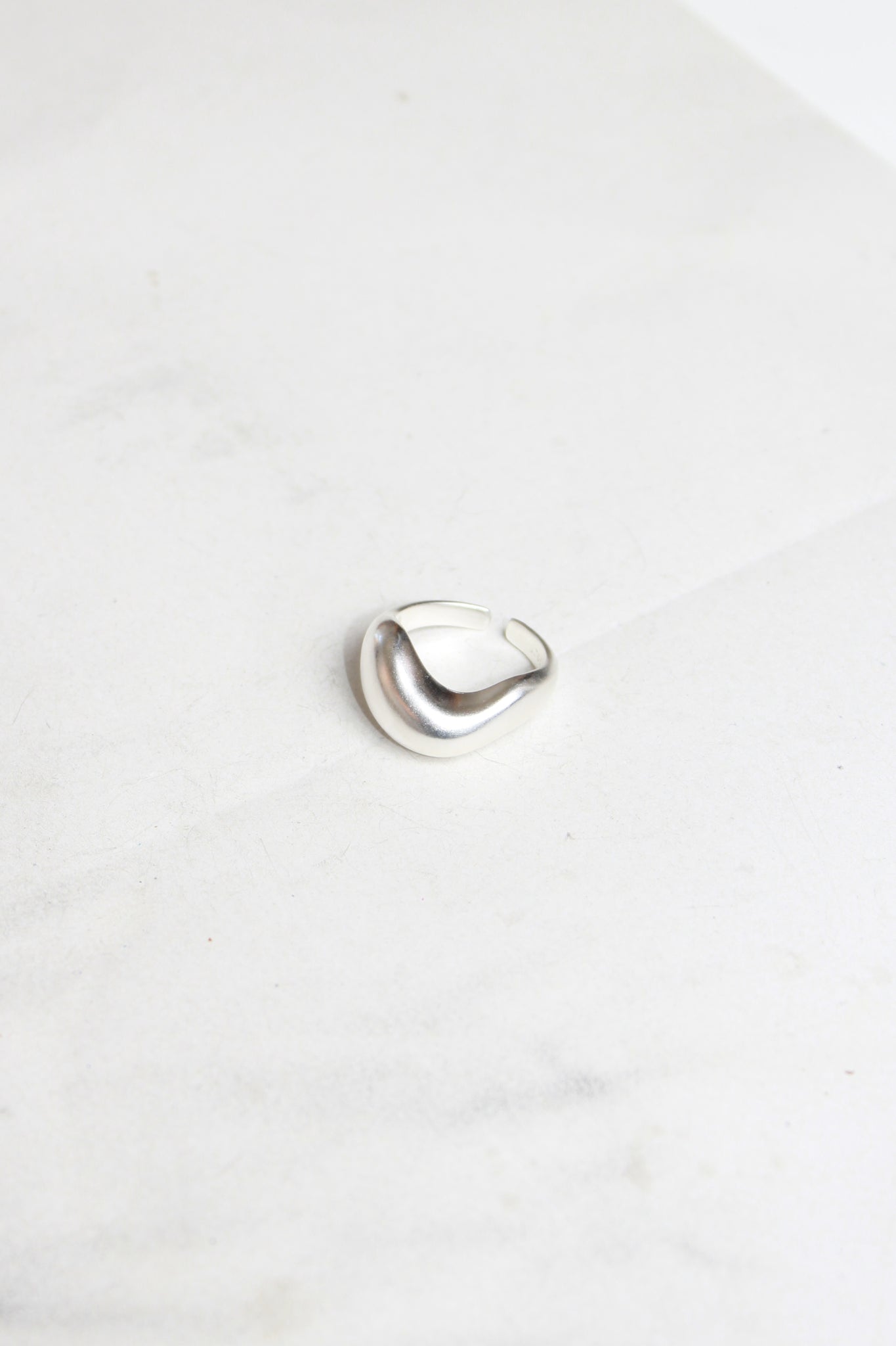 Matte Round Ring in Silver