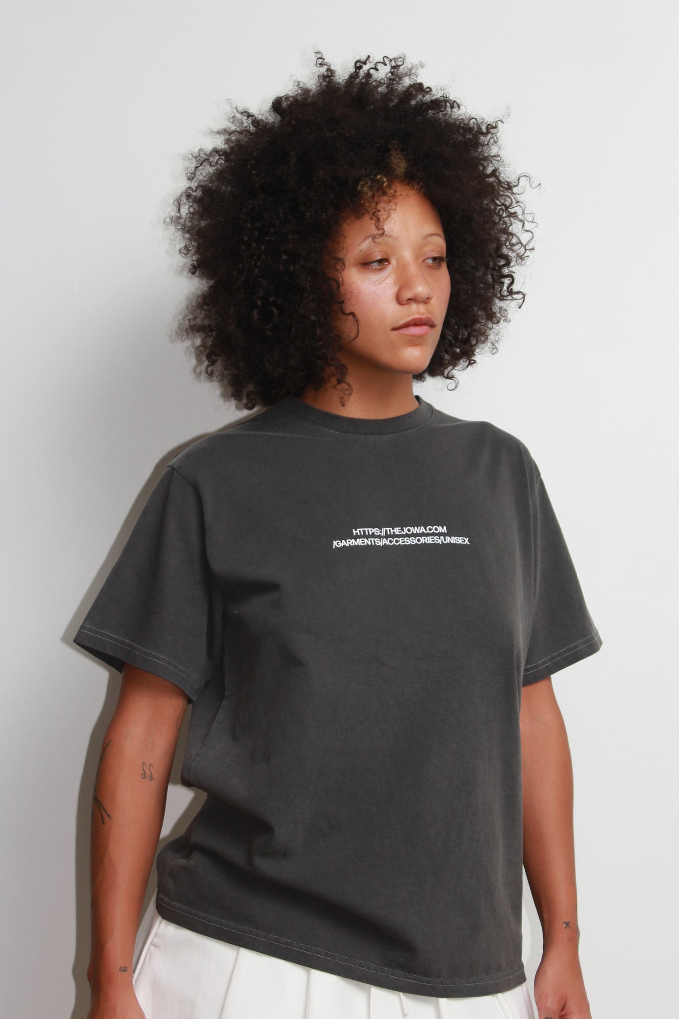 Jowa URL T-shirts in Black