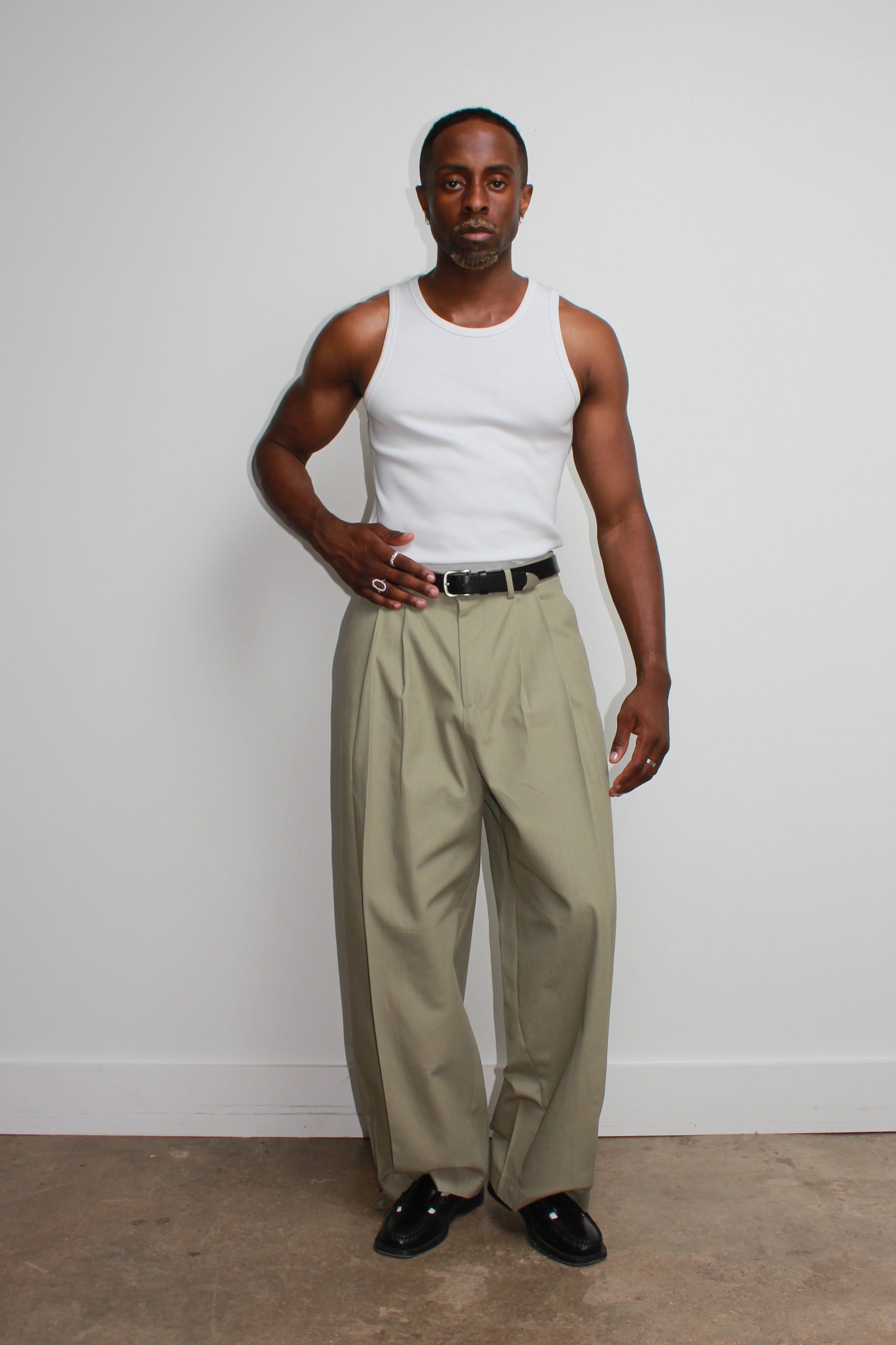 Senne Double Pin-tuck Pants in Khaki Green – Jowa.shop