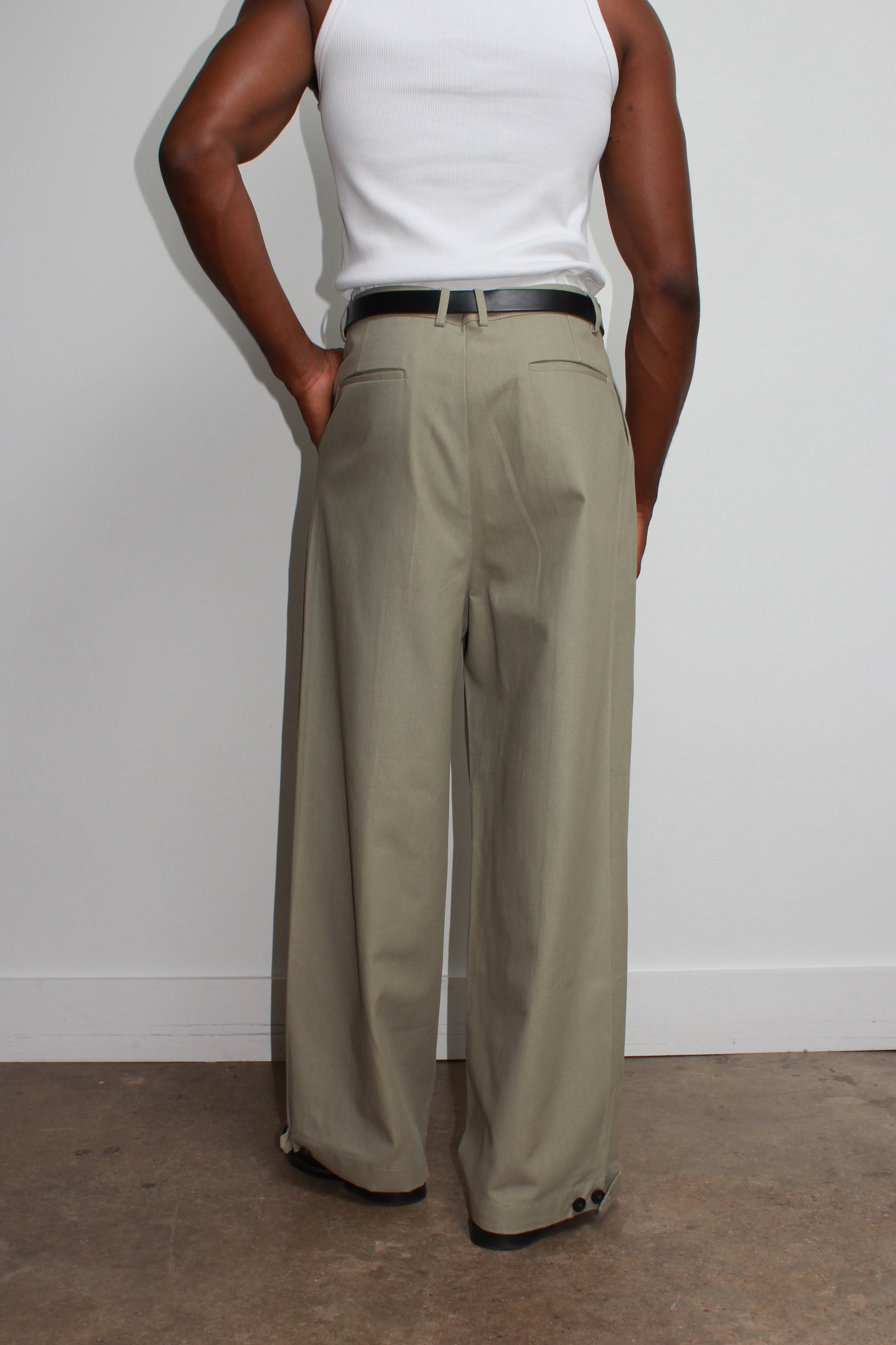 【nana】Front pin tuck Half pants Oliver French Twill Pant – NA NIN
