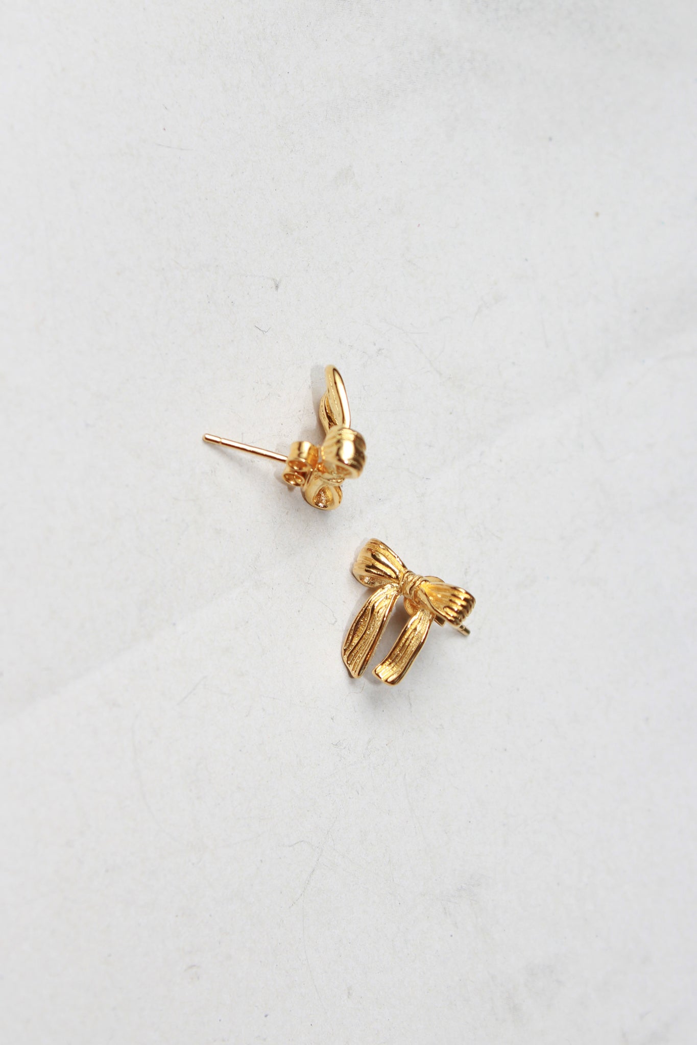 Stripe Ribbon Earring in Gold