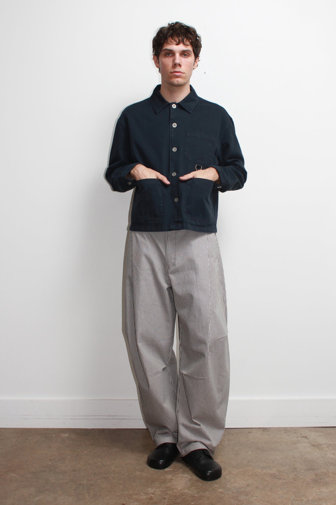 Obi Stripe Curved Pants in Khaki Grey