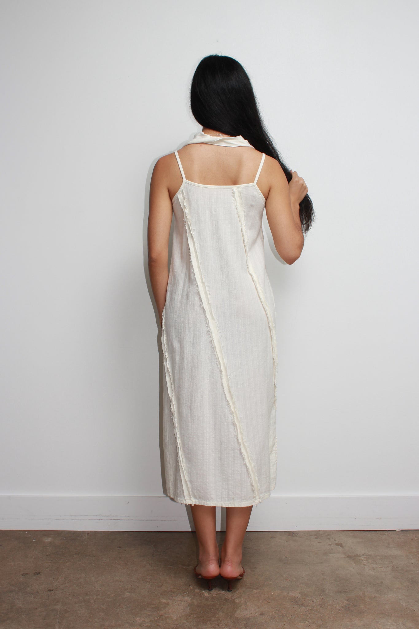 Raw Hem Pleated Scarf Dress in Black