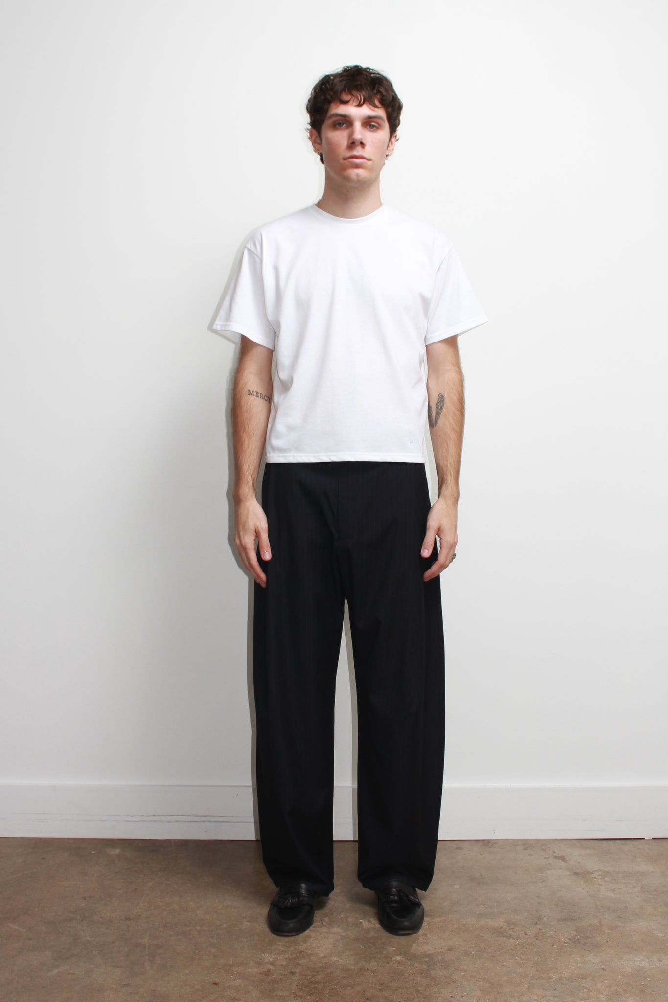 Jenna Pin Stripe Pin-Tuck Trouser in Navy