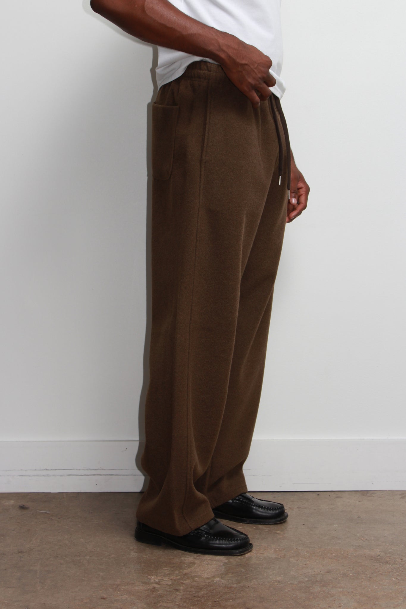 Wool Straight leg pants in Olive Beige