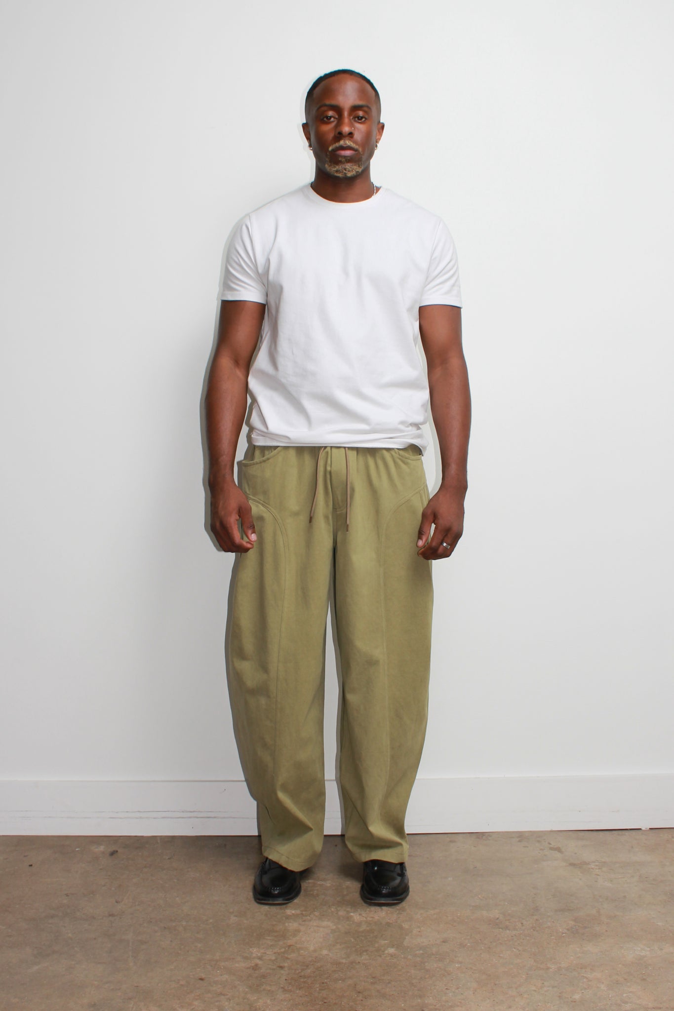 Crome Curved Barrel Leg Pant in Beige Butter