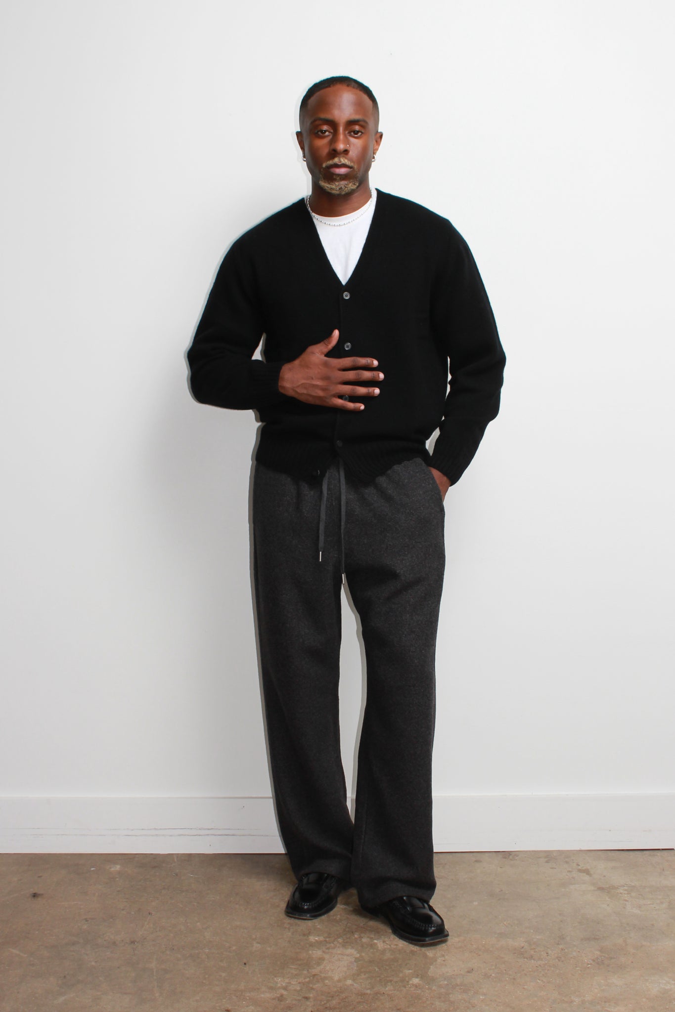 Fine Wool Whole Garment Cardigan in Black